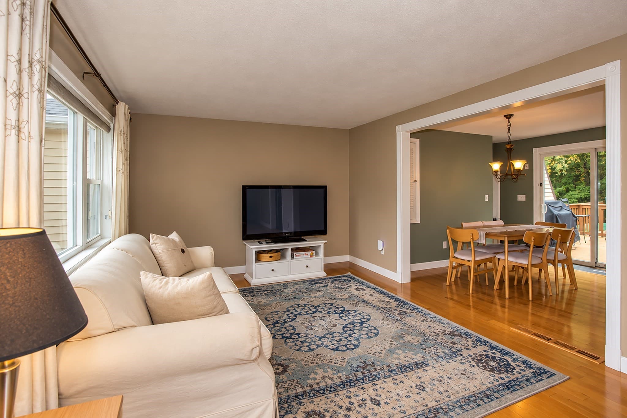 Single Family Residence at 70 Strawberry Hill Rd, Agawam MA 01030, photo 4 of 37