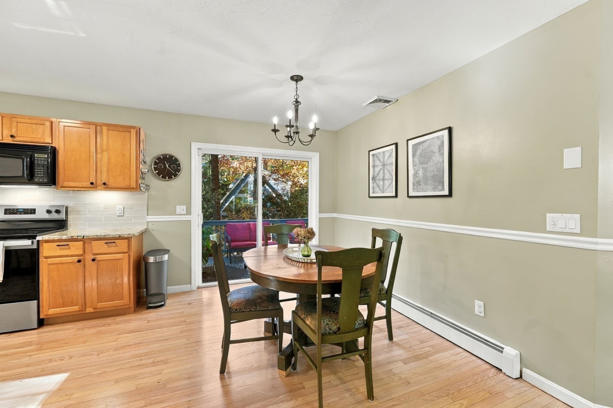 Single Family Residence at 7 Navajo St, Hubbardston MA 01452, photo 12 of 40