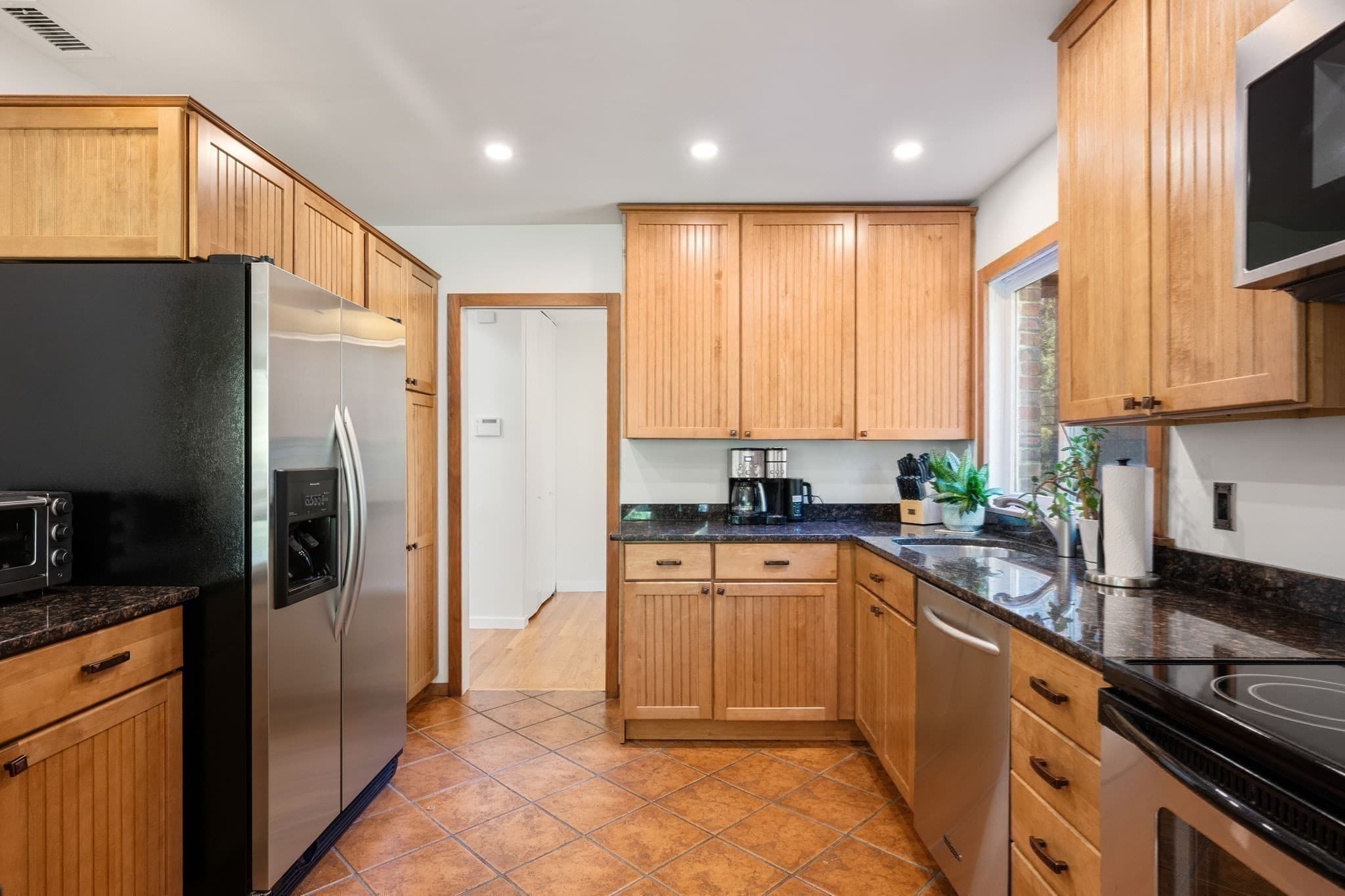 Condominium at 241 Perkins St # 402, Boston MA 02130, photo 12 of 41