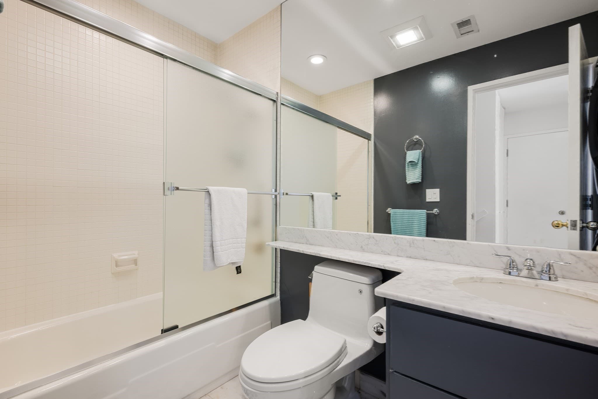 Condominium at 241 Perkins St # 402, Boston MA 02130, photo 24 of 41