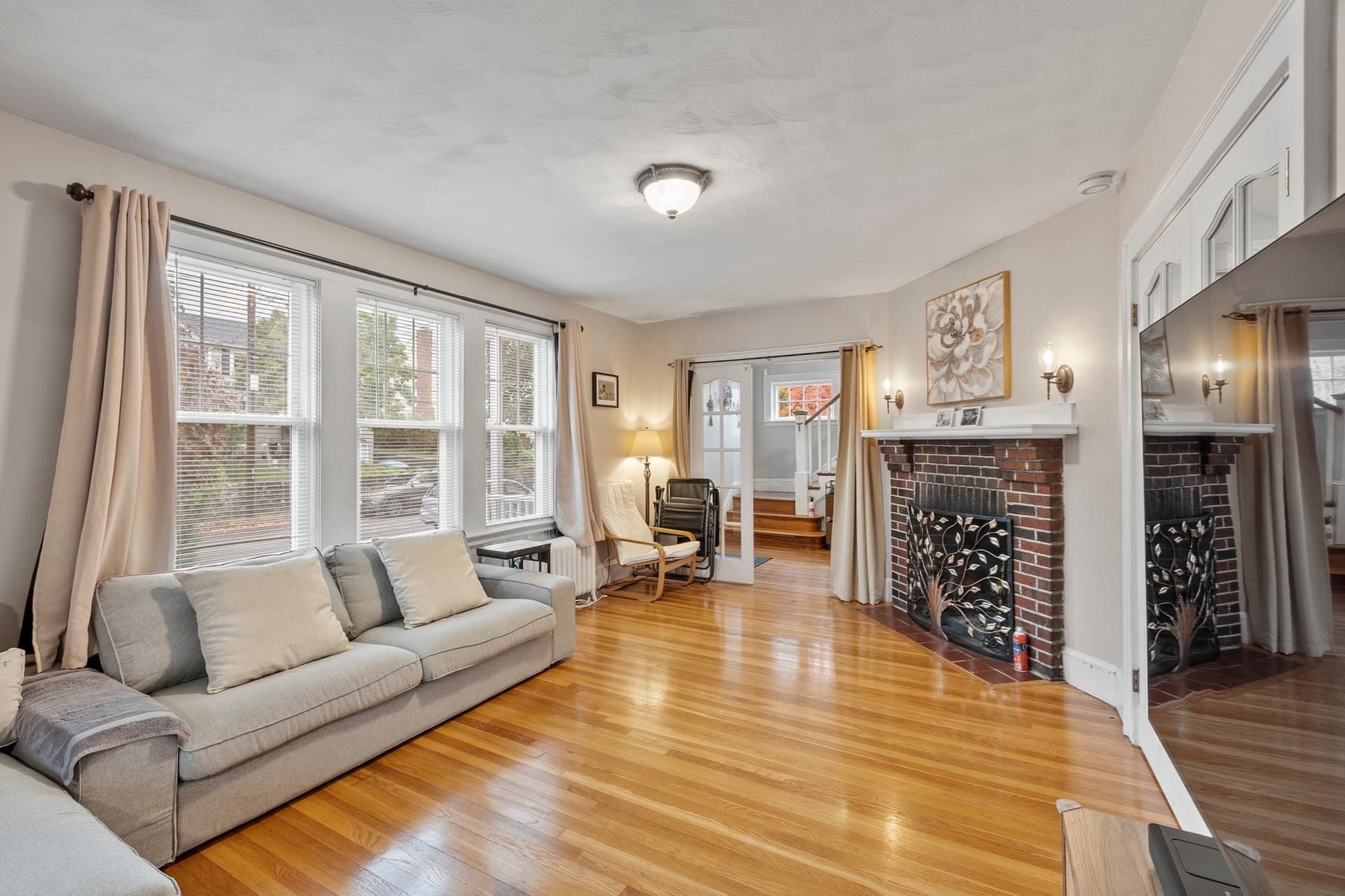 Single Family Residence at 15 Bruce Rd, Waltham MA 02453, photo 6 of 41