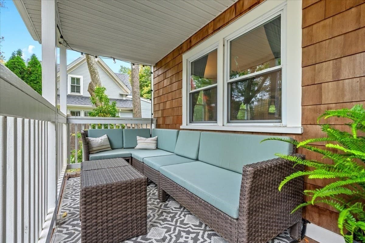 Single Family Residence at 101 Booth Hill Rd, Scituate MA 02066, photo 3 of 35