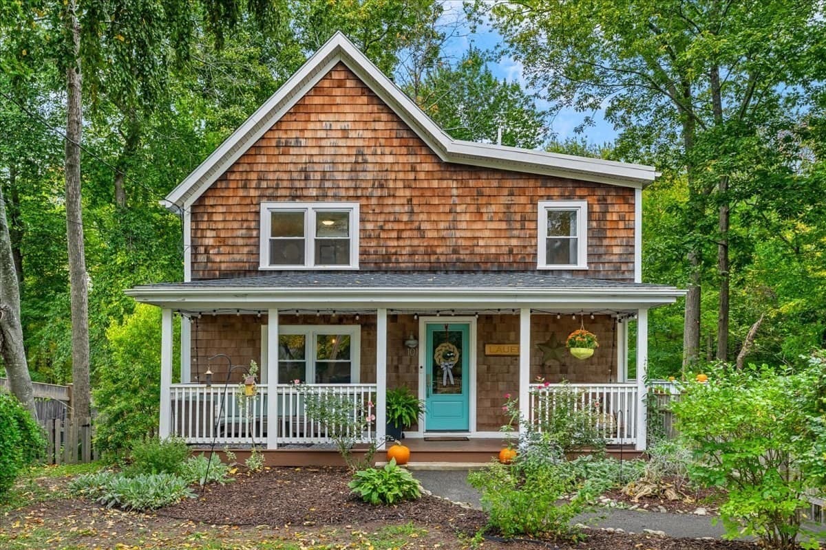 101 Booth Hill Rd, Scituate MA 02066