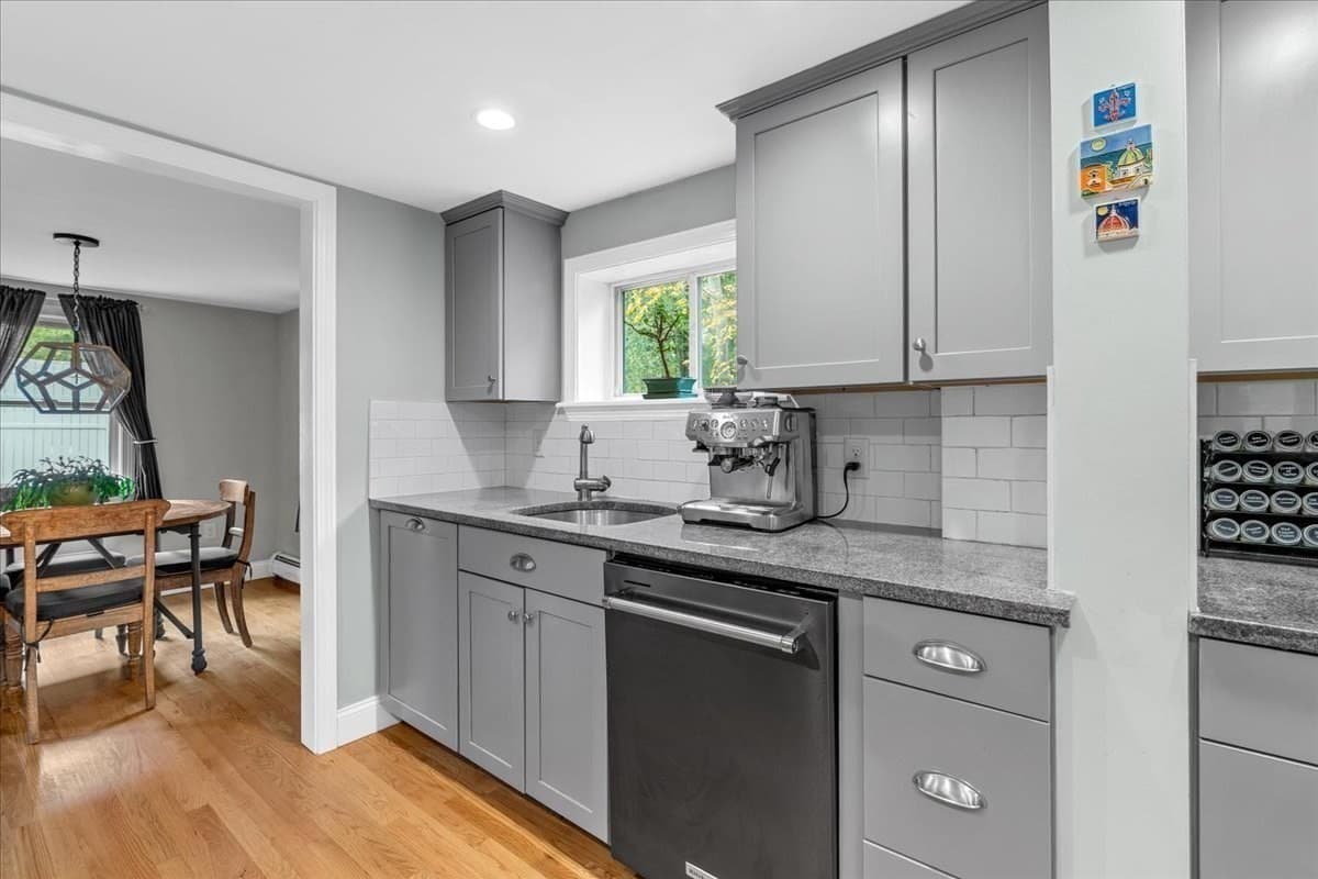 Single Family Residence at 101 Booth Hill Rd, Scituate MA 02066, photo 14 of 35