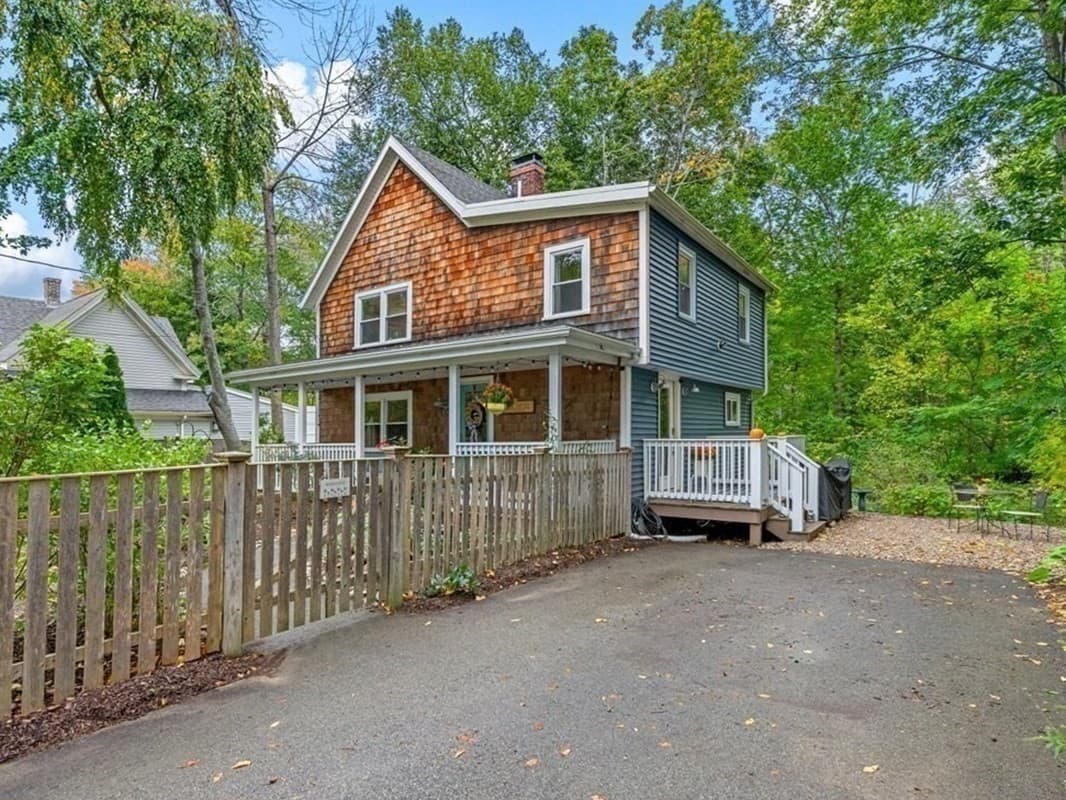 Single Family Residence at 101 Booth Hill Rd, Scituate MA 02066, photo 31 of 35