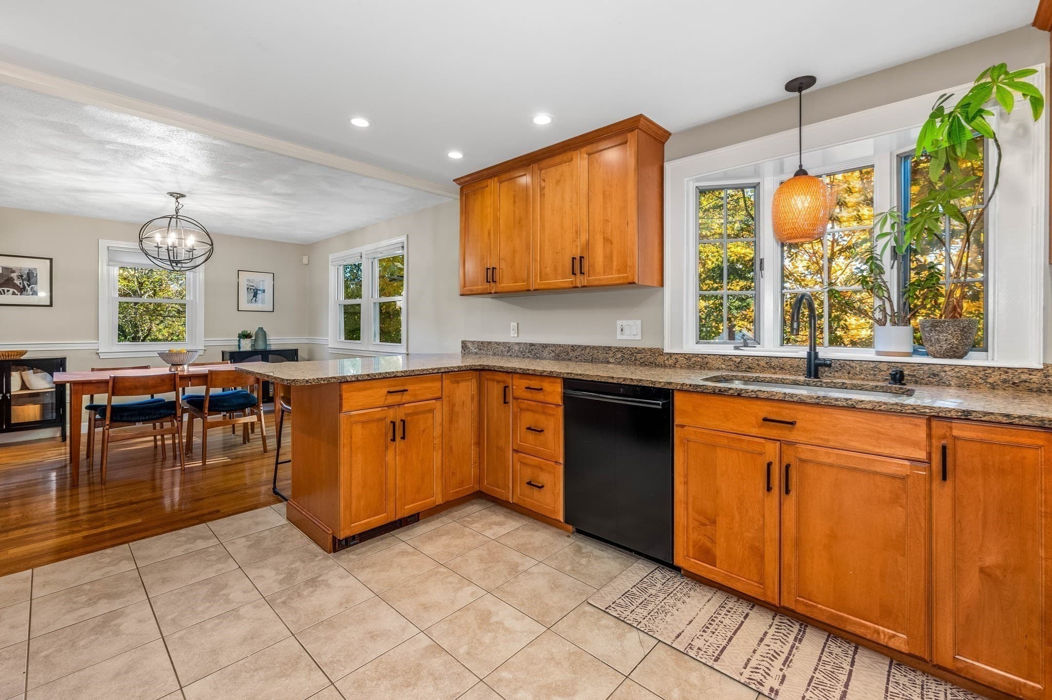 Single Family Residence at 2 Margaret St, Canton MA 02021, photo 9 of 32