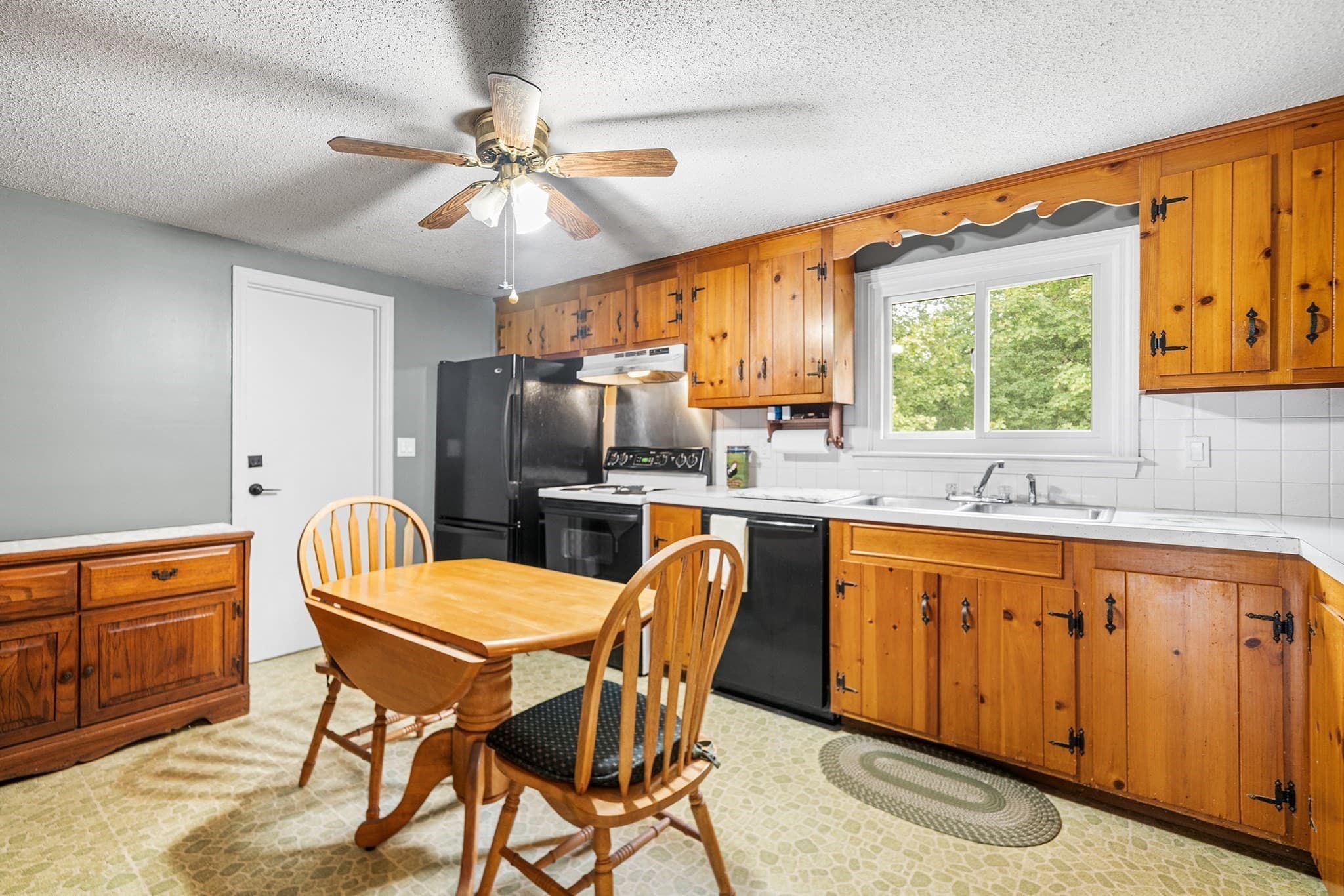 Single Family Residence at 488 Main St, Harwich MA 02645, photo 12 of 30