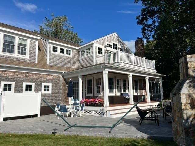 Single Family Residence at 354 Wild Harbor Rd, Falmouth MA 02556, photo 3 of 17