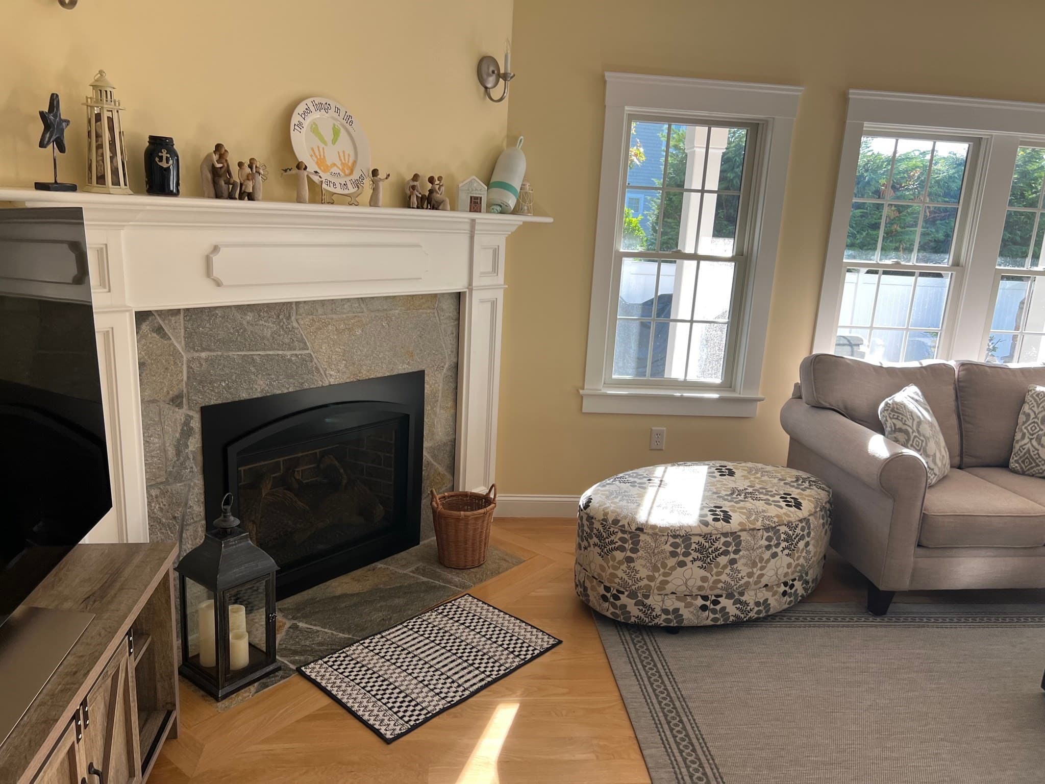 Single Family Residence at 354 Wild Harbor Rd, Falmouth MA 02556, photo 11 of 17