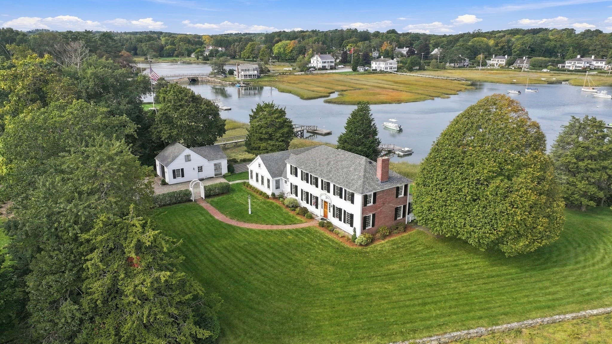 44 River Ln, Duxbury MA 02332