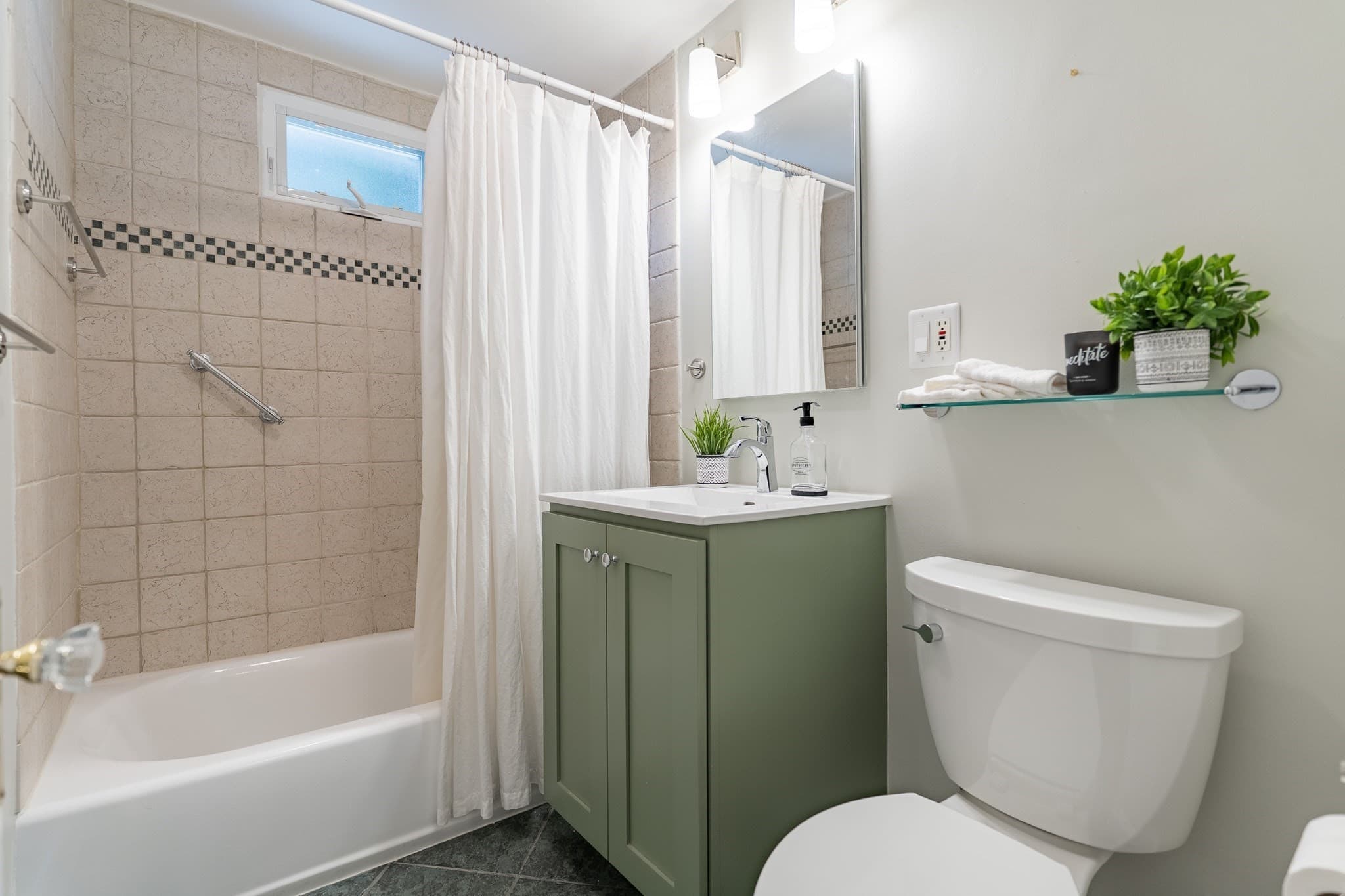 Condominium at 44 Boynton St # B, Boston MA 02130, photo 9 of 20
