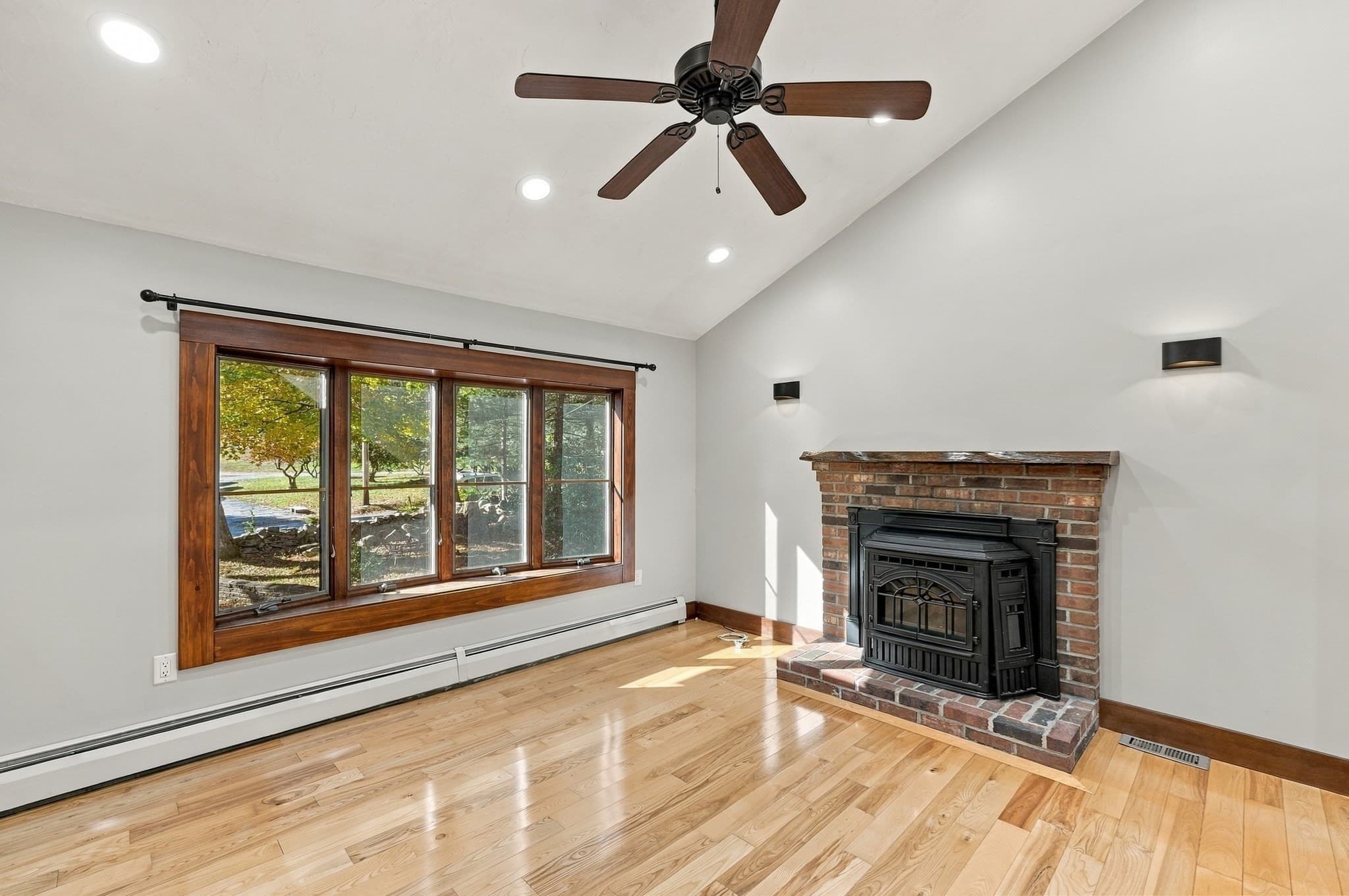 Single Family Residence at 34 Clara Barton Road, Oxford MA 01540, photo 5 of 36