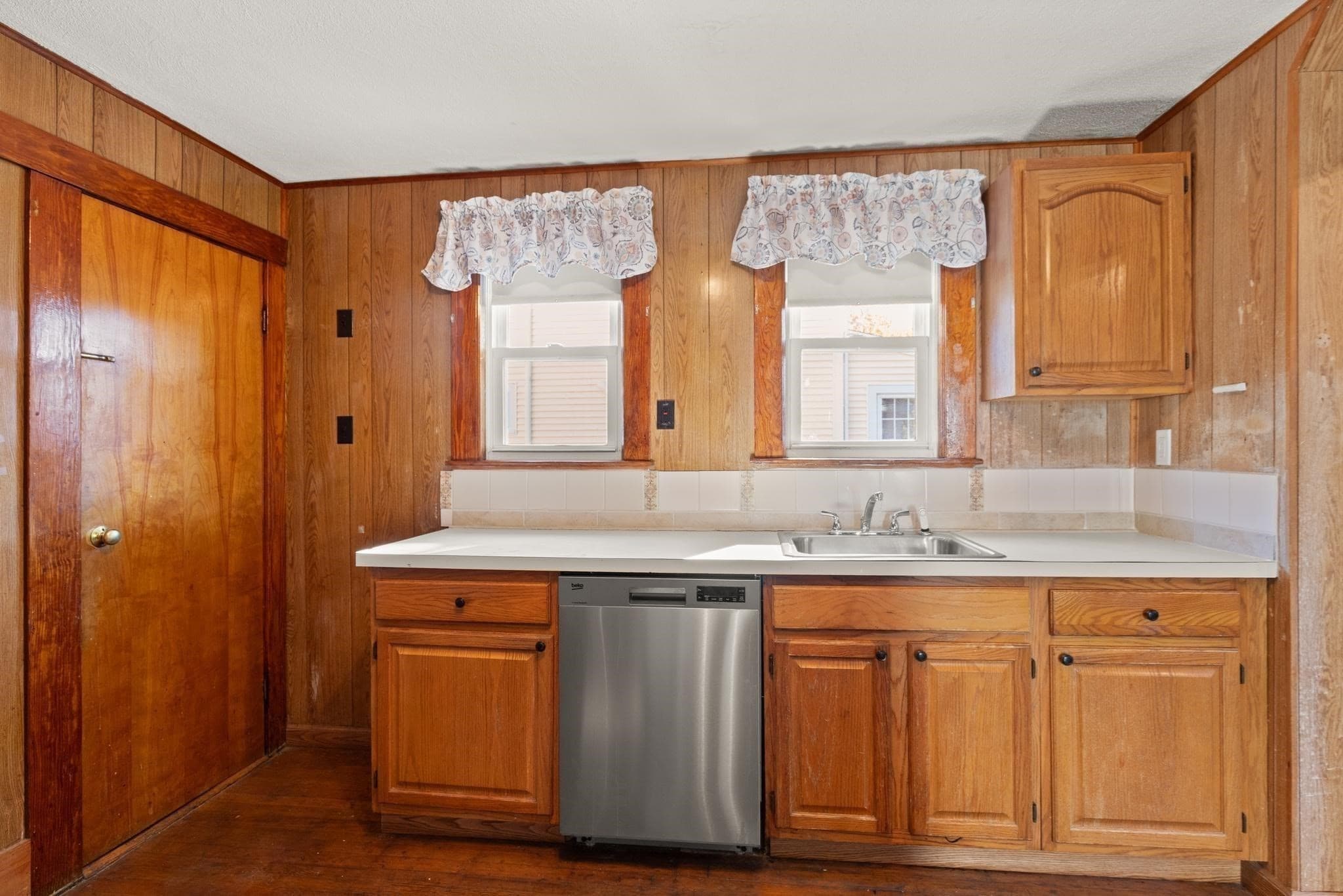 Single Family Residence at 52 Chesbrough Road, Boston MA 02132, photo 17 of 36