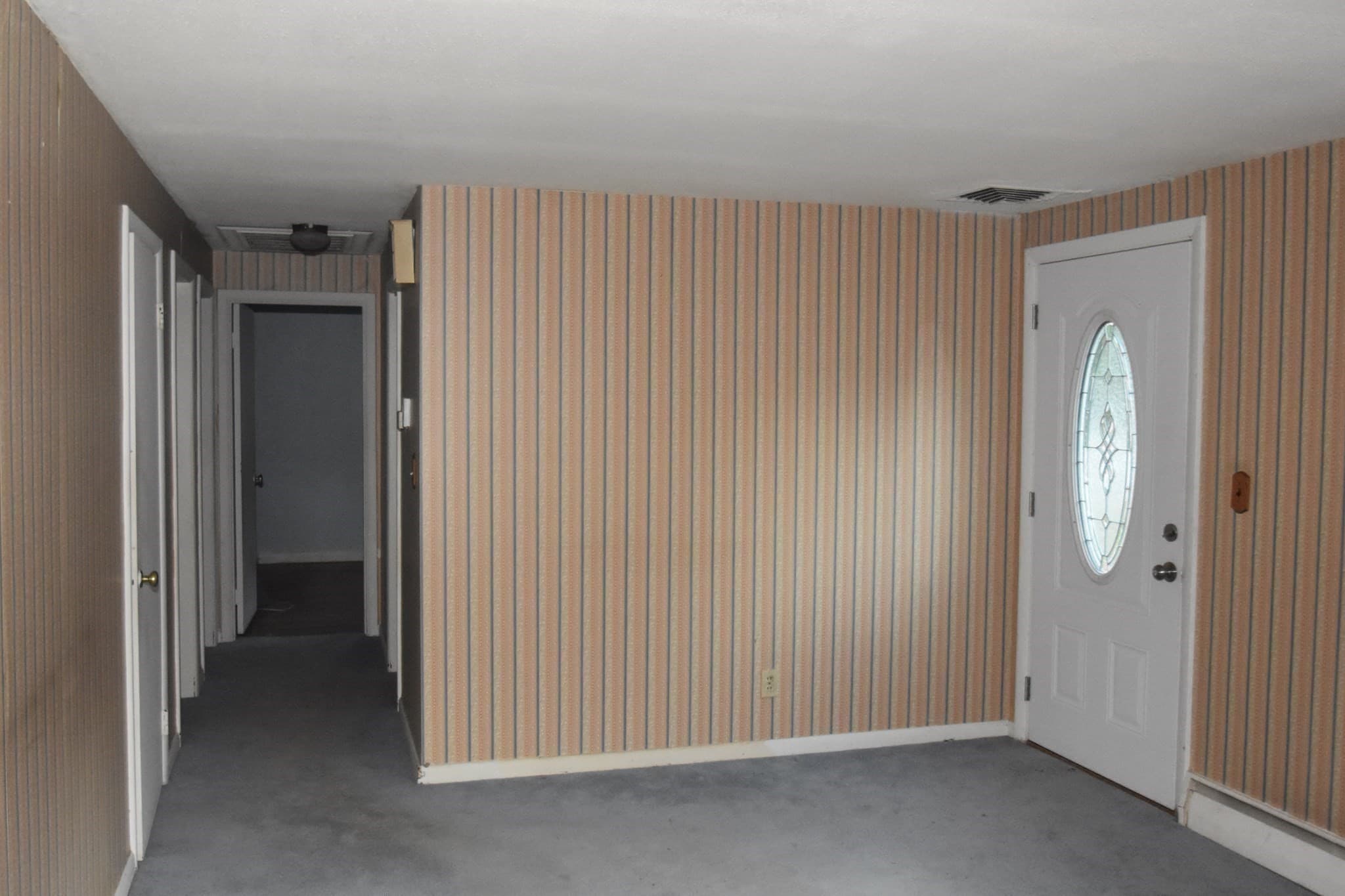 Single Family Residence at 648 North Street, Tewksbury MA 01876, photo 7 of 31