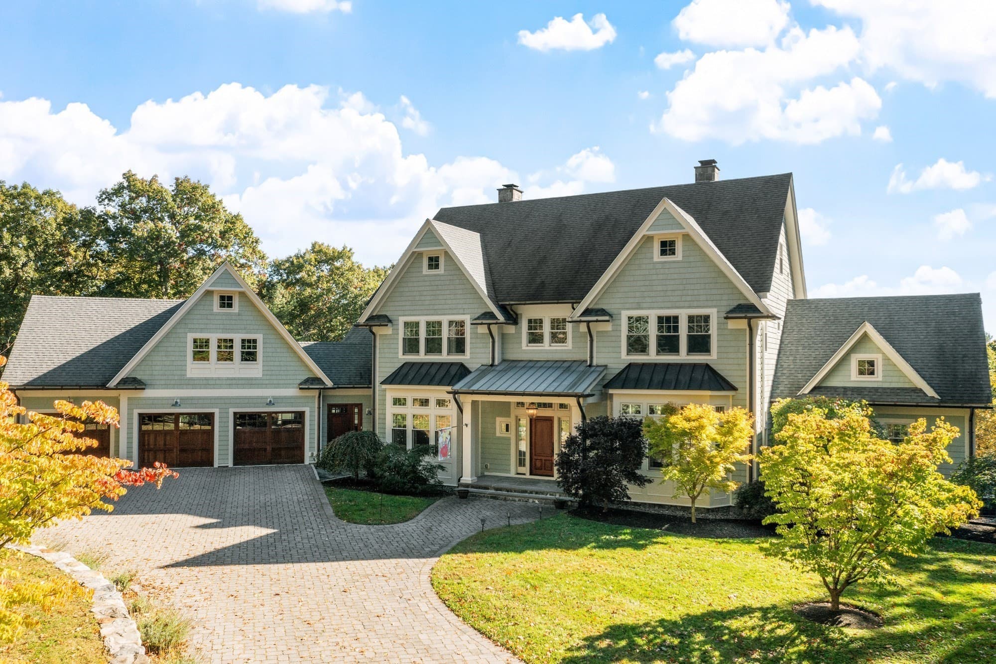 Single Family Residence at 90 Applegrove Ln, Carlisle MA 01741, photo 2 of 41