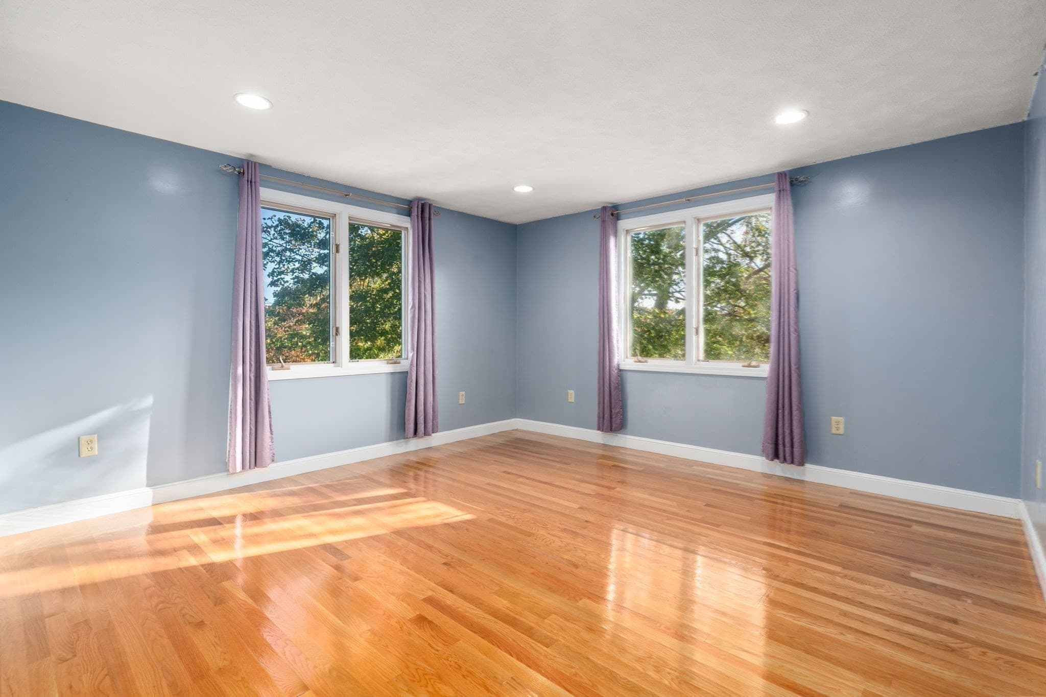 Single Family Residence at 5 Pebble Place, Stoneham MA 02180, photo 23 of 34