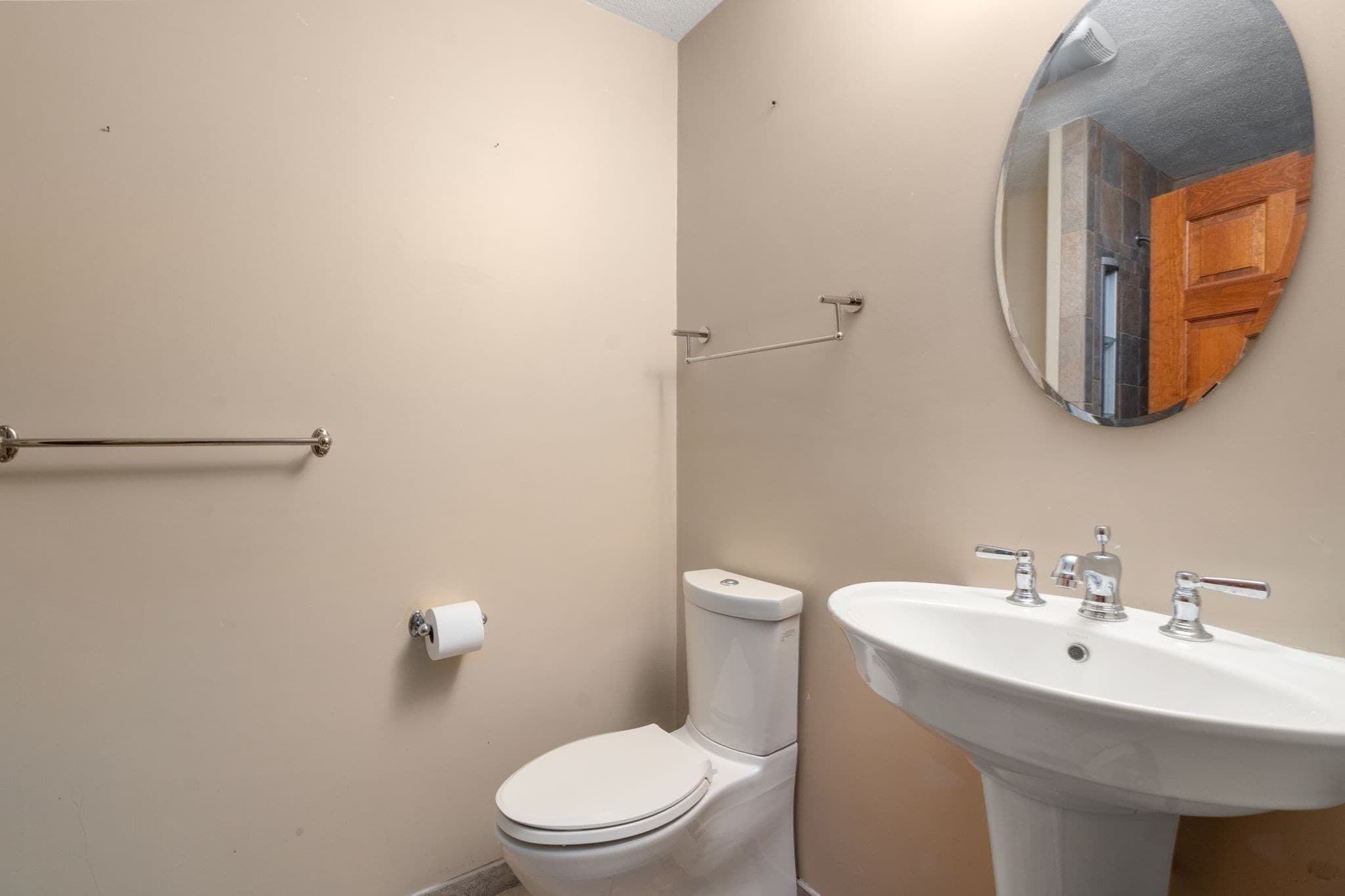 Single Family Residence at 5 Pebble Place, Stoneham MA 02180, photo 13 of 34
