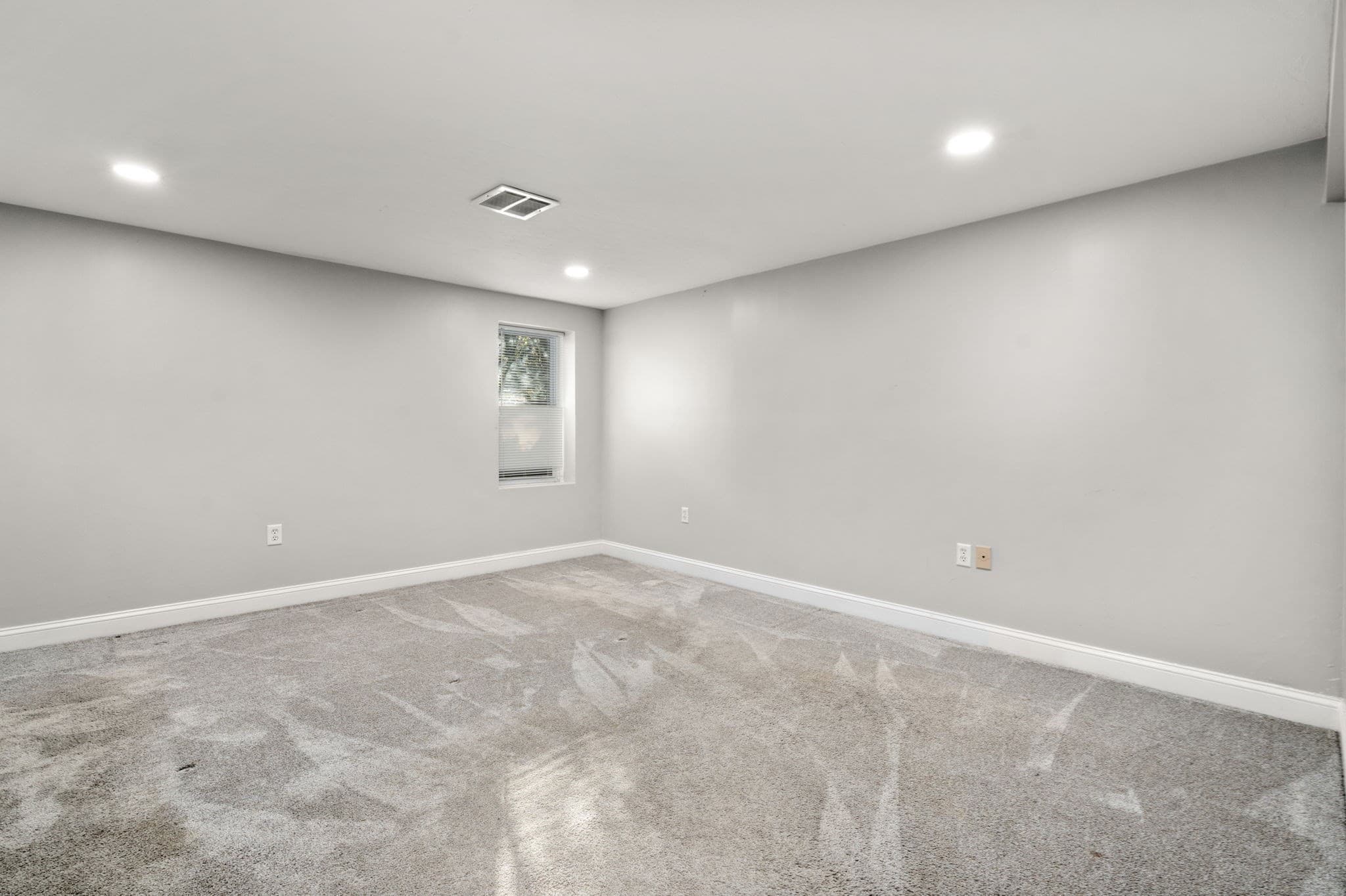 Single Family Residence at 5 Pebble Place, Stoneham MA 02180, photo 28 of 34