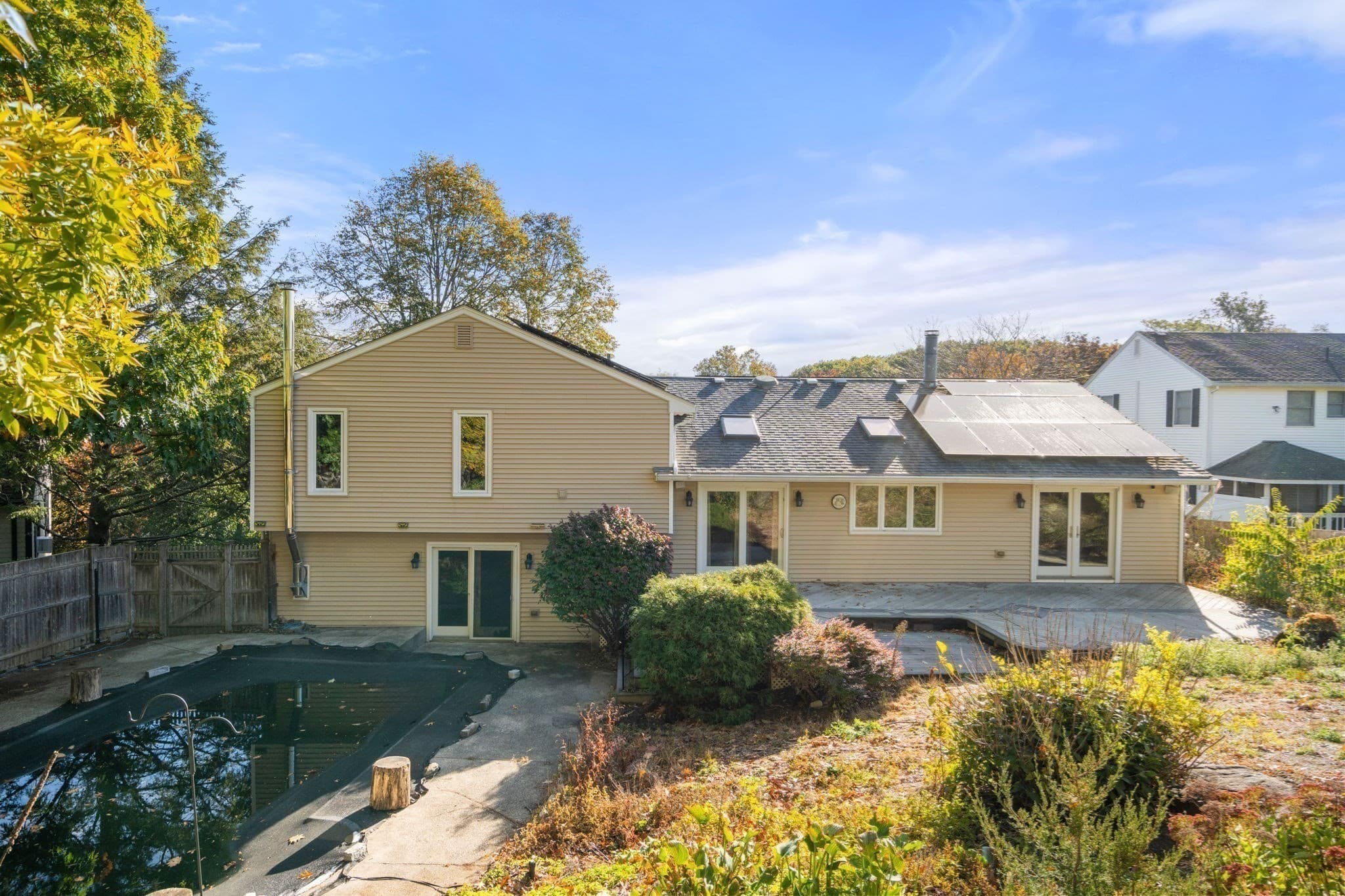 Single Family Residence at 5 Pebble Place, Stoneham MA 02180, photo 34 of 34
