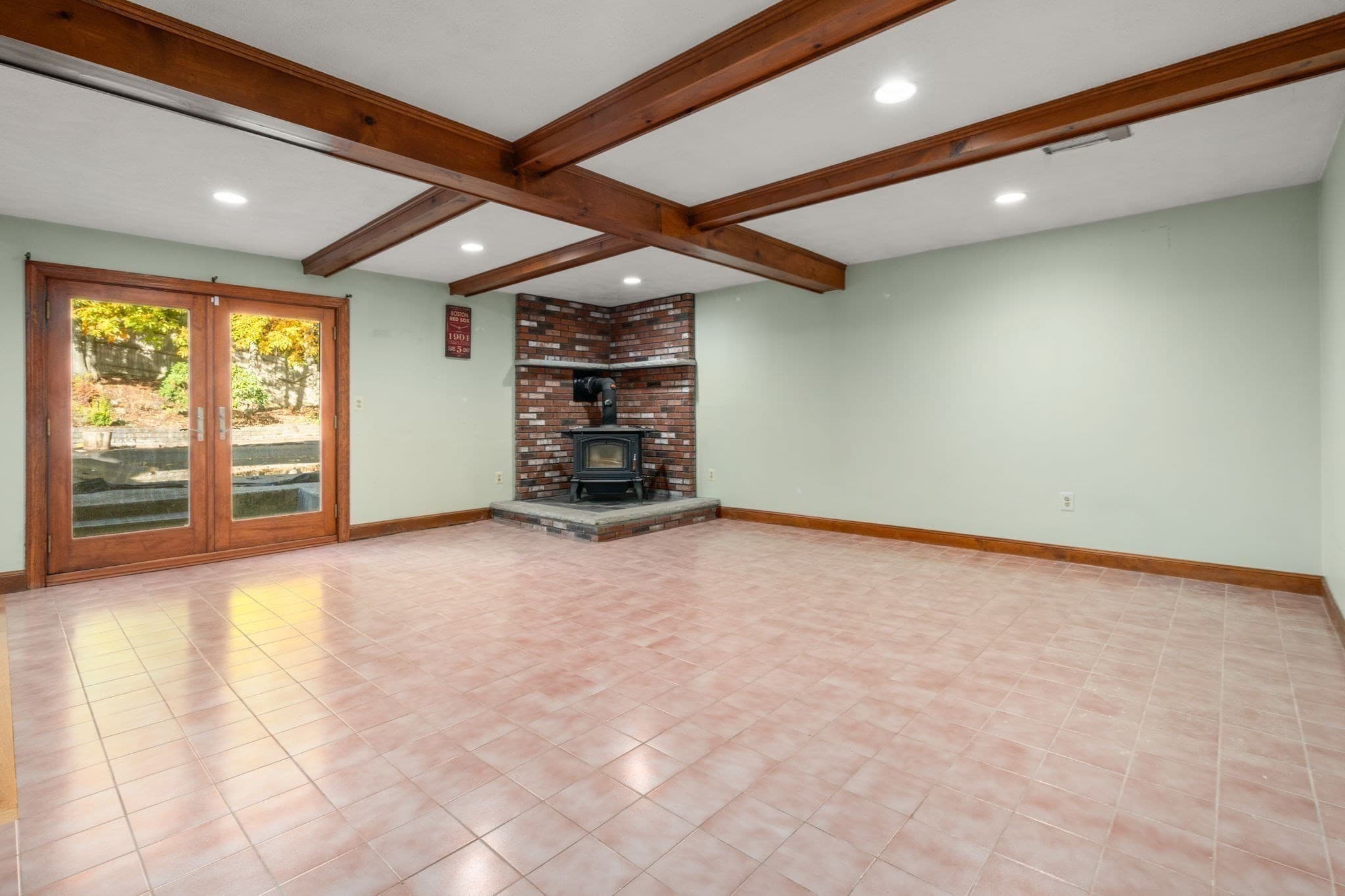 Single Family Residence at 5 Pebble Place, Stoneham MA 02180, photo 14 of 34