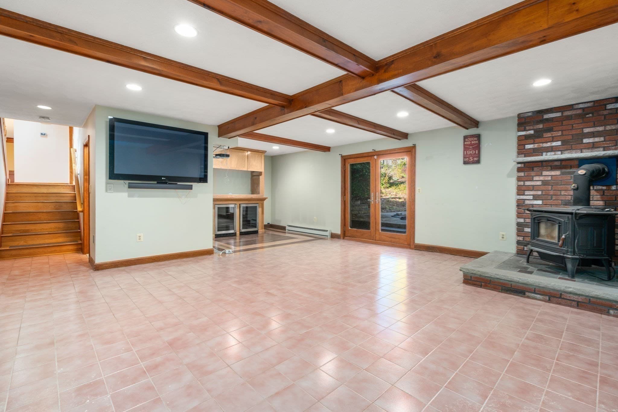 Single Family Residence at 5 Pebble Place, Stoneham MA 02180, photo 15 of 34