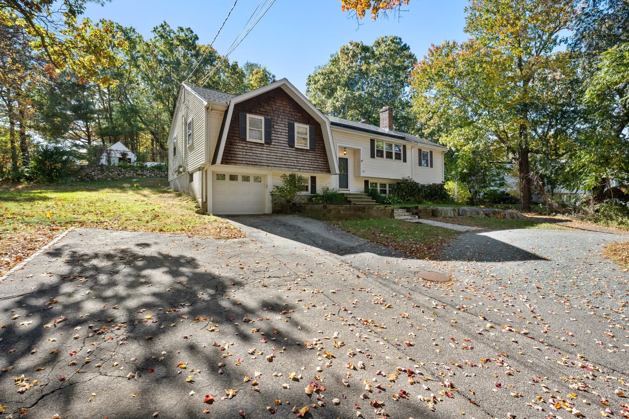 Single Family Residence at 631 Central St, Holliston MA 01746, photo 2 of 38