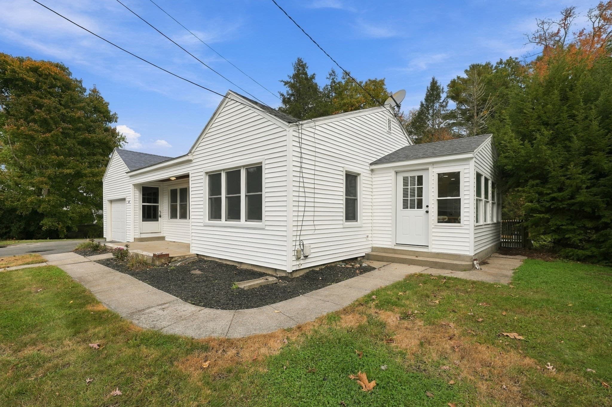 Single Family Residence at 43 Oliver St, Easthampton MA 01027, photo 3 of 34