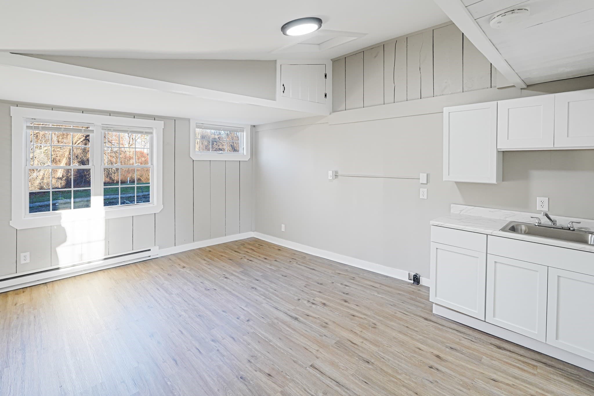 4 Family at 62 Willow Rd, Ayer MA 01432, photo 3 of 18