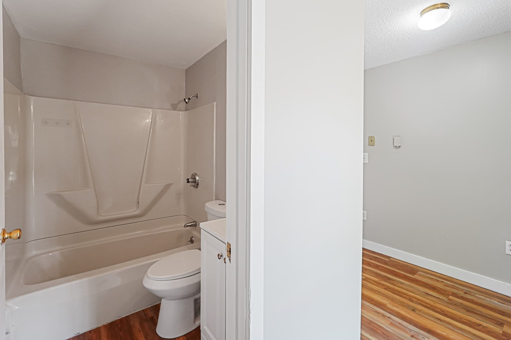4 Family at 62 Willow Rd, Ayer MA 01432, photo 9 of 18