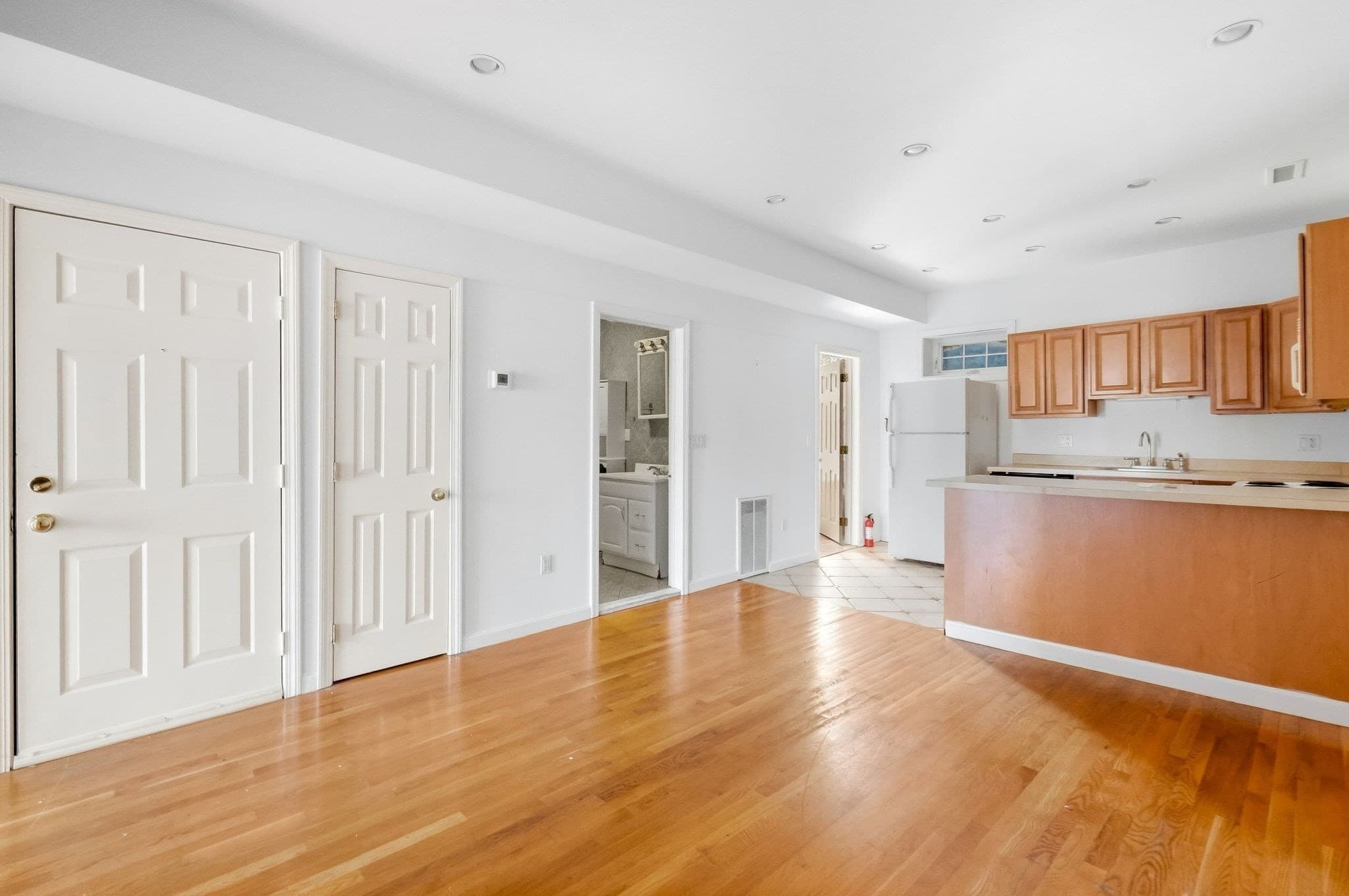 4 Family - 4 Units Up/Down at 111 Salem Street, Boston MA 02113, photo 10 of 23