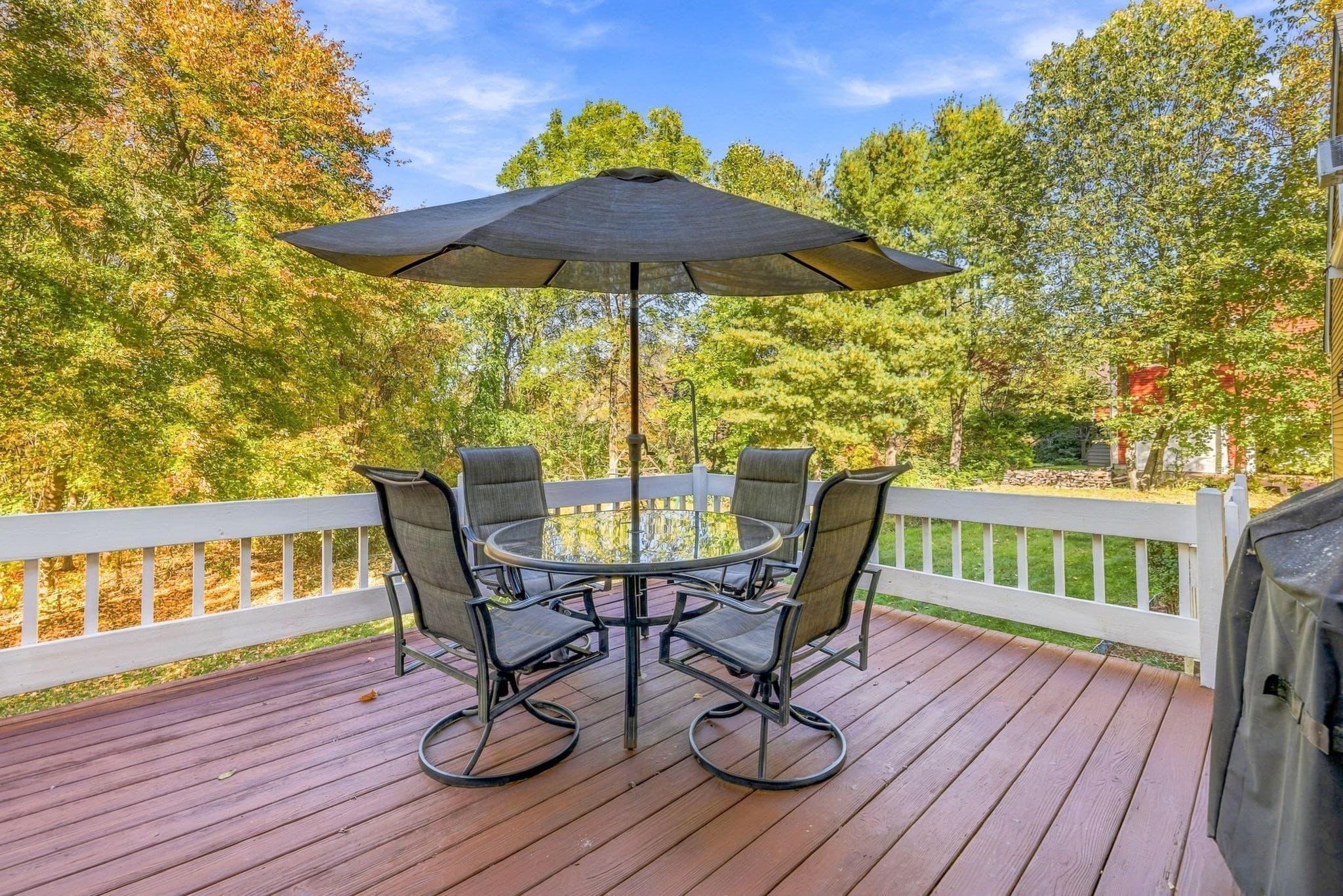 Single Family Residence at 293 Davis St, Northborough MA 01532, photo 5 of 42