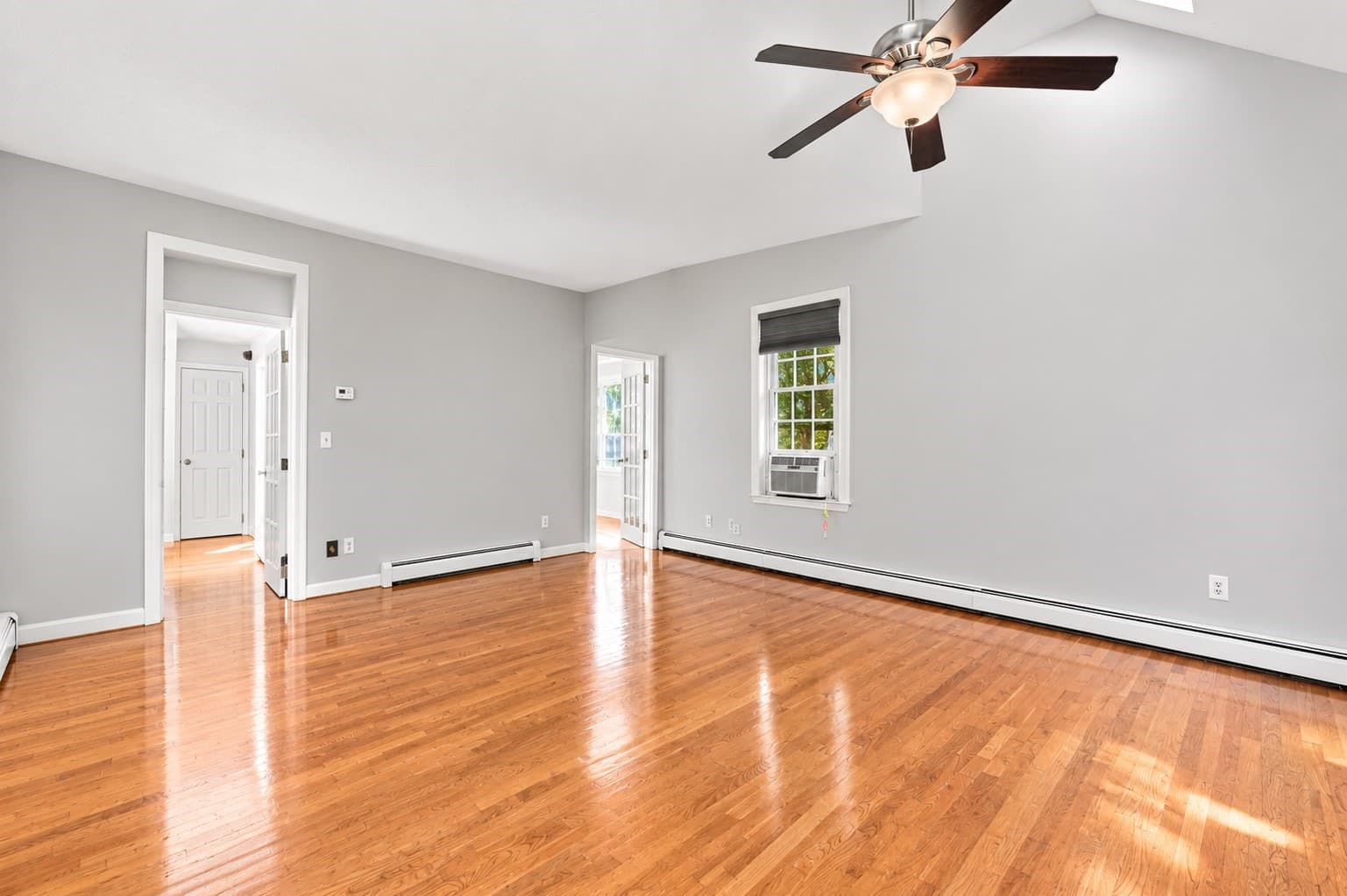 Single Family Residence at 293 Davis St, Northborough MA 01532, photo 10 of 42