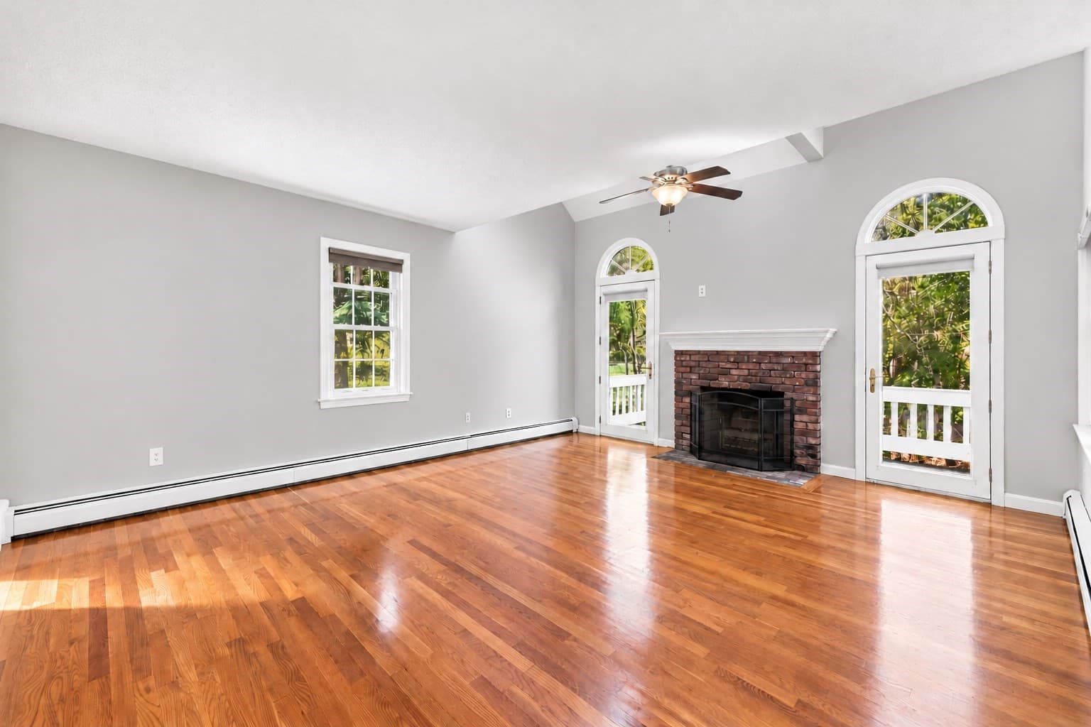 Single Family Residence at 293 Davis St, Northborough MA 01532, photo 8 of 42
