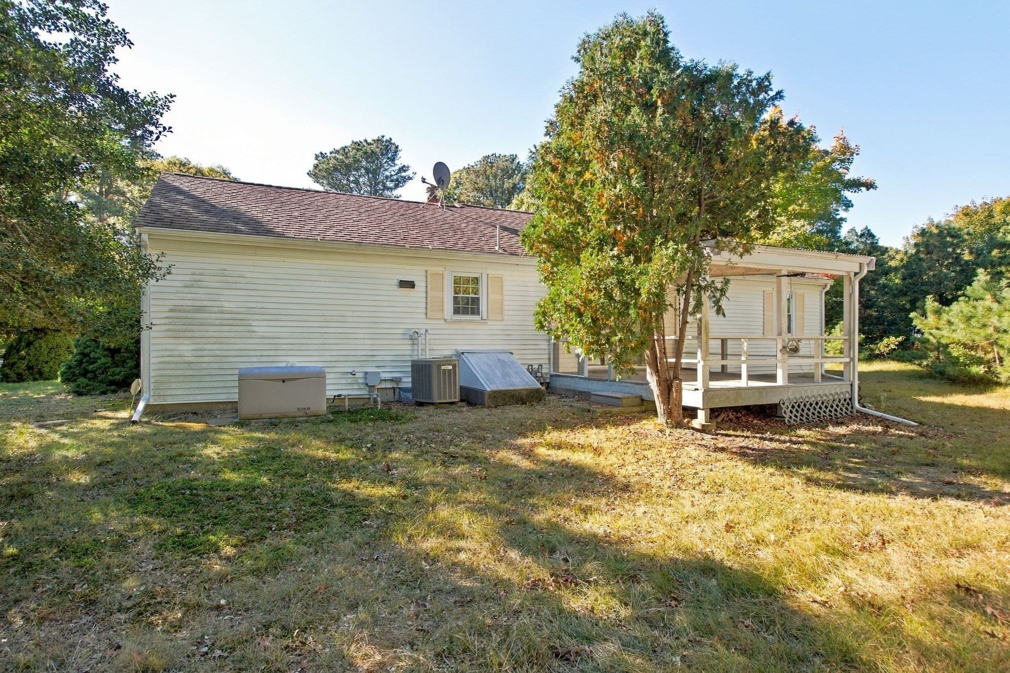 Single Family Residence at 50 Shallow Brook Rd, Yarmouth MA 02664, photo 2 of 27
