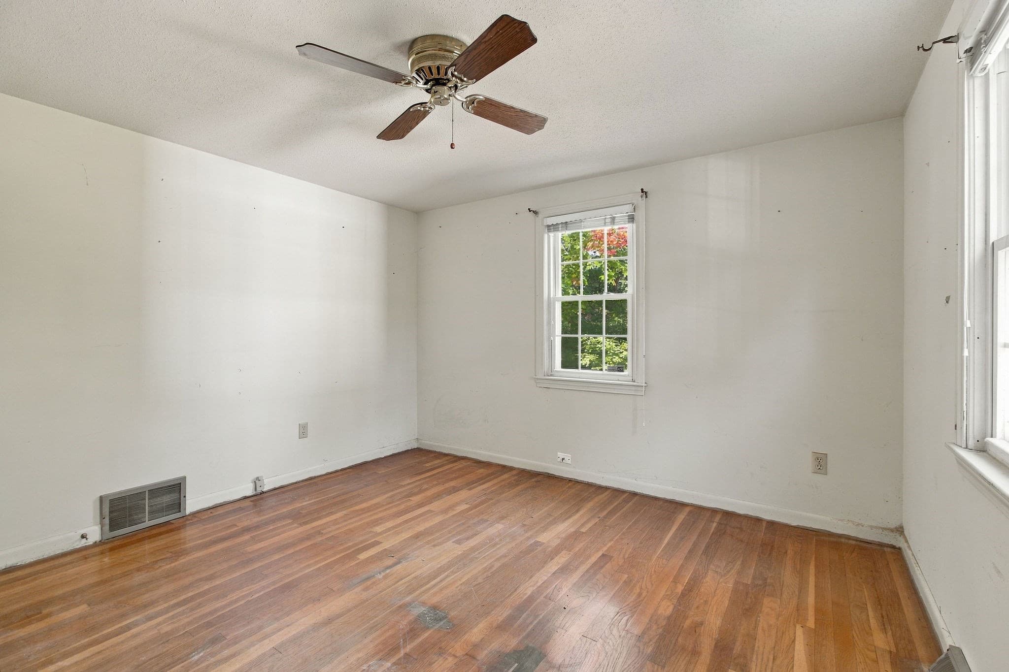 Single Family Residence at 50 Shallow Brook Rd, Yarmouth MA 02664, photo 16 of 27