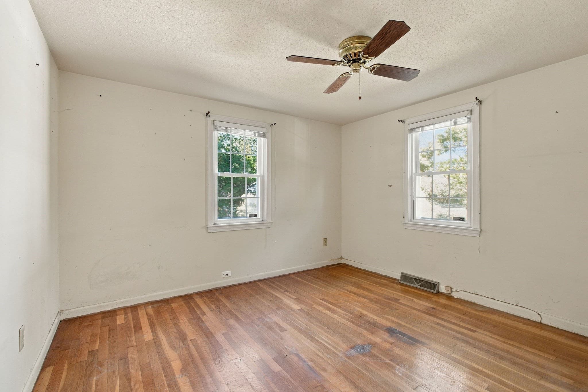 Single Family Residence at 50 Shallow Brook Rd, Yarmouth MA 02664, photo 15 of 27