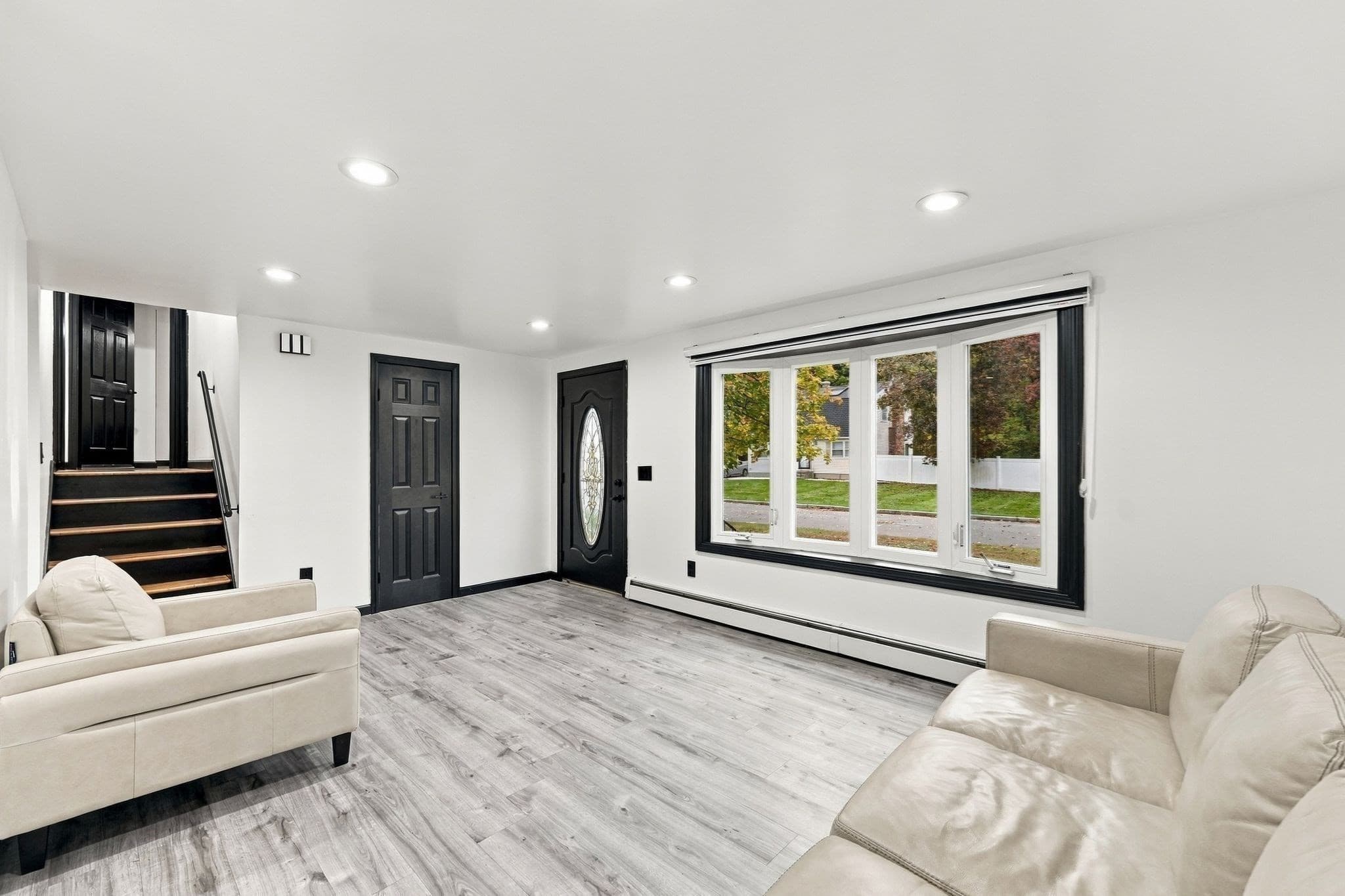 Single Family Residence at 171 Tamarack Dr, Springfield MA 01129, photo 6 of 39