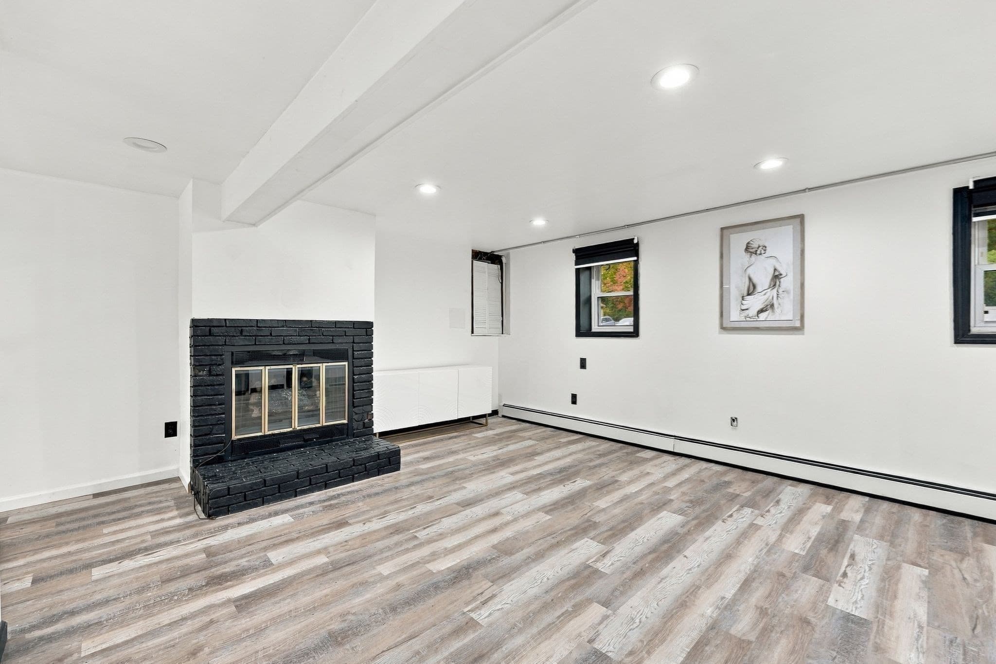 Single Family Residence at 171 Tamarack Dr, Springfield MA 01129, photo 14 of 39