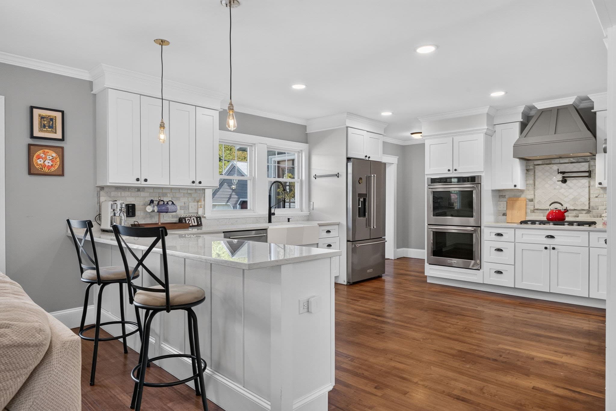 Single Family Residence at 50 Lewis St, Franklin MA 02038, photo 3 of 41