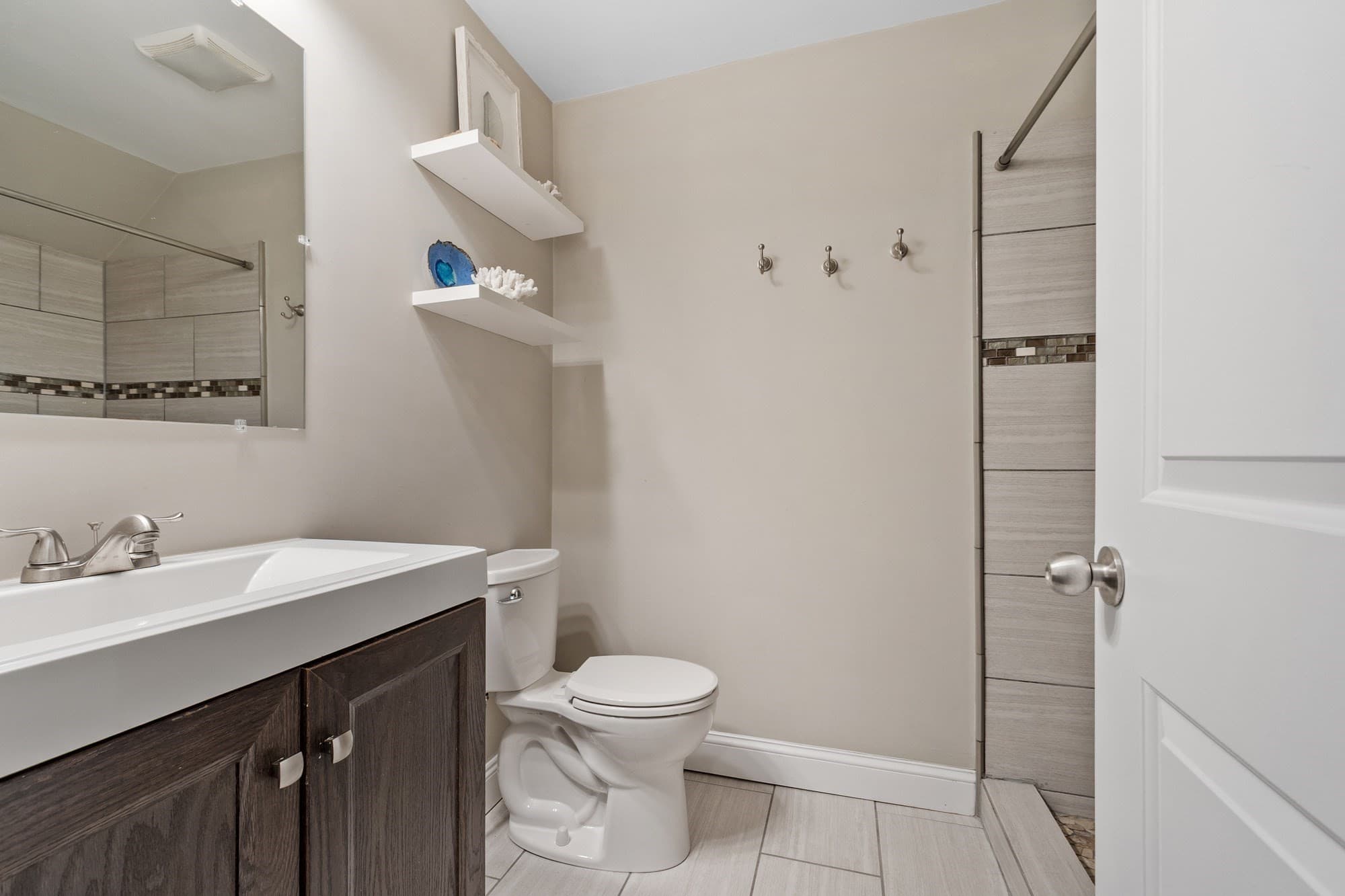 Single Family Residence at 28 Hopkins Street, Melrose MA 02176, photo 14 of 25