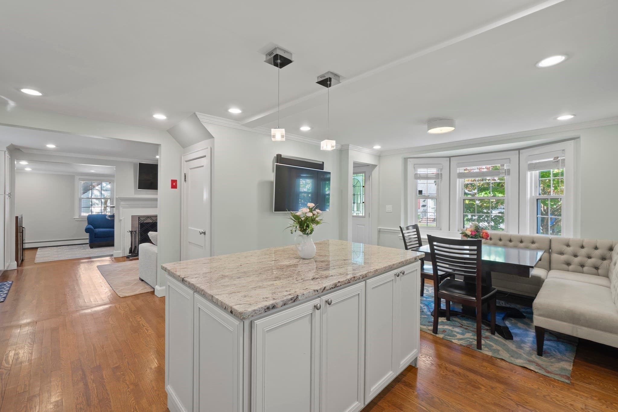 Single Family Residence at 29 Robert Street, Wakefield MA 01880, photo 6 of 42