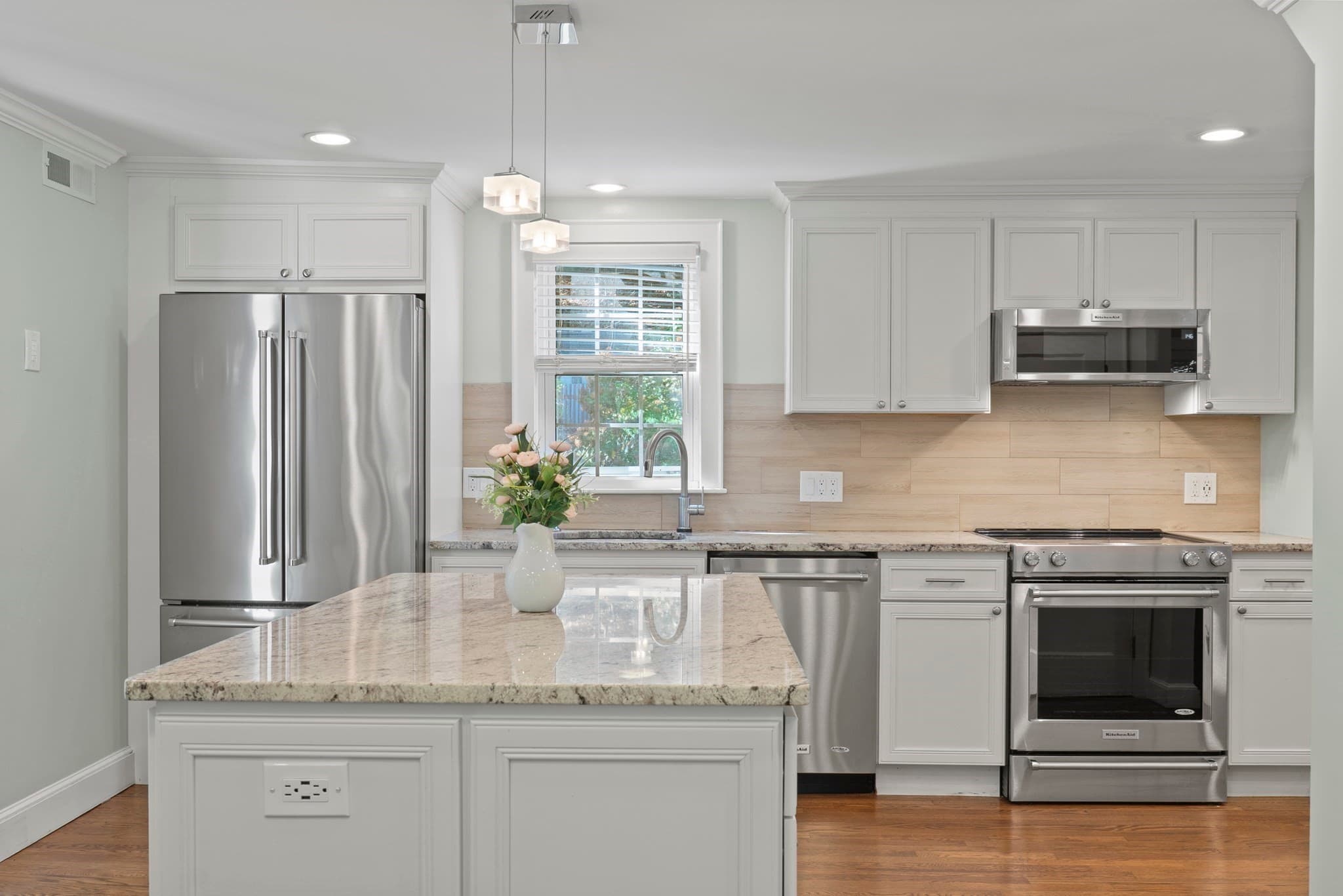 Single Family Residence at 29 Robert Street, Wakefield MA 01880, photo 7 of 42