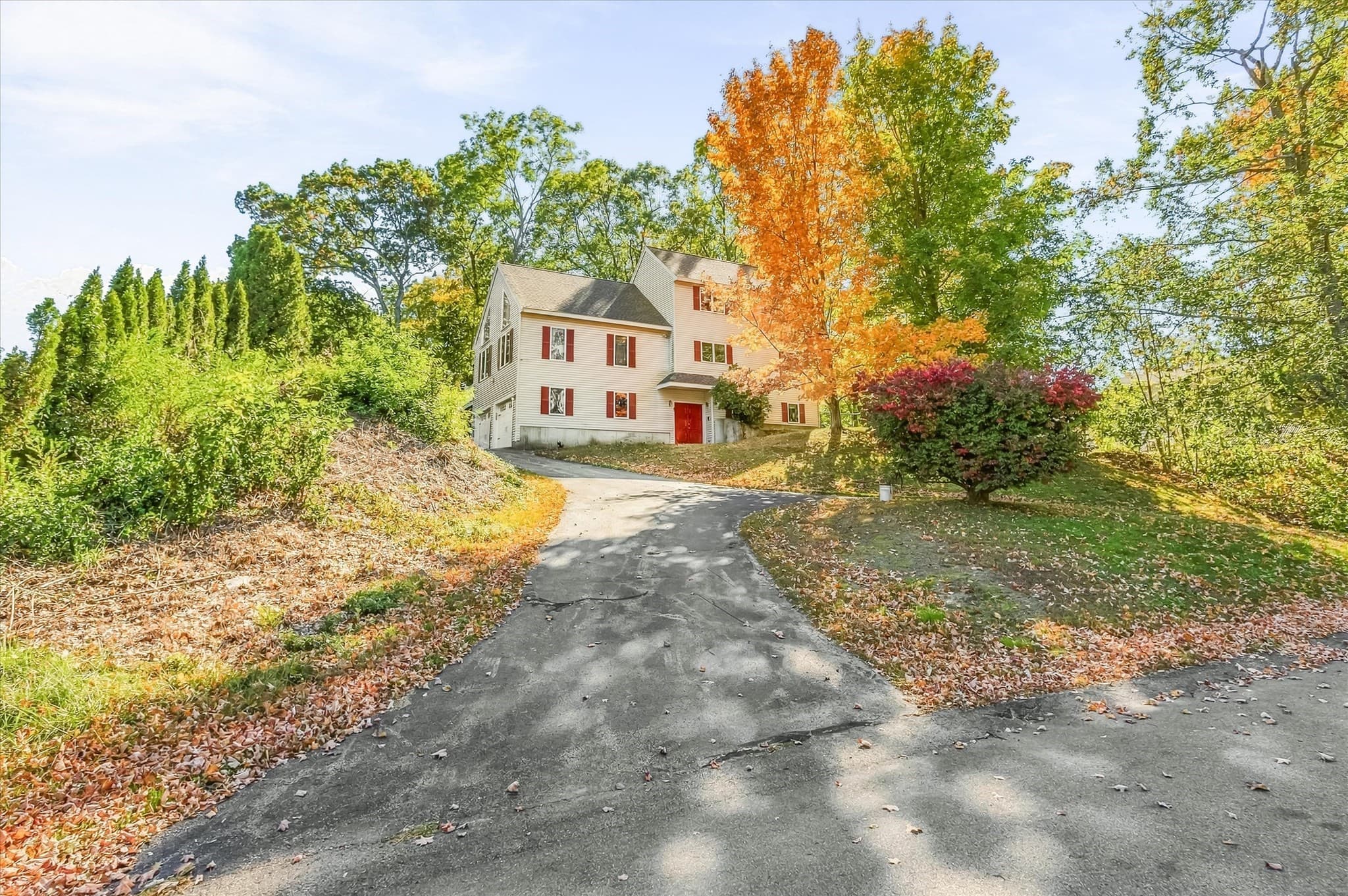 Single Family Residence at 14 Buckingham Lane, Haverhill MA 01835, photo 36 of 41