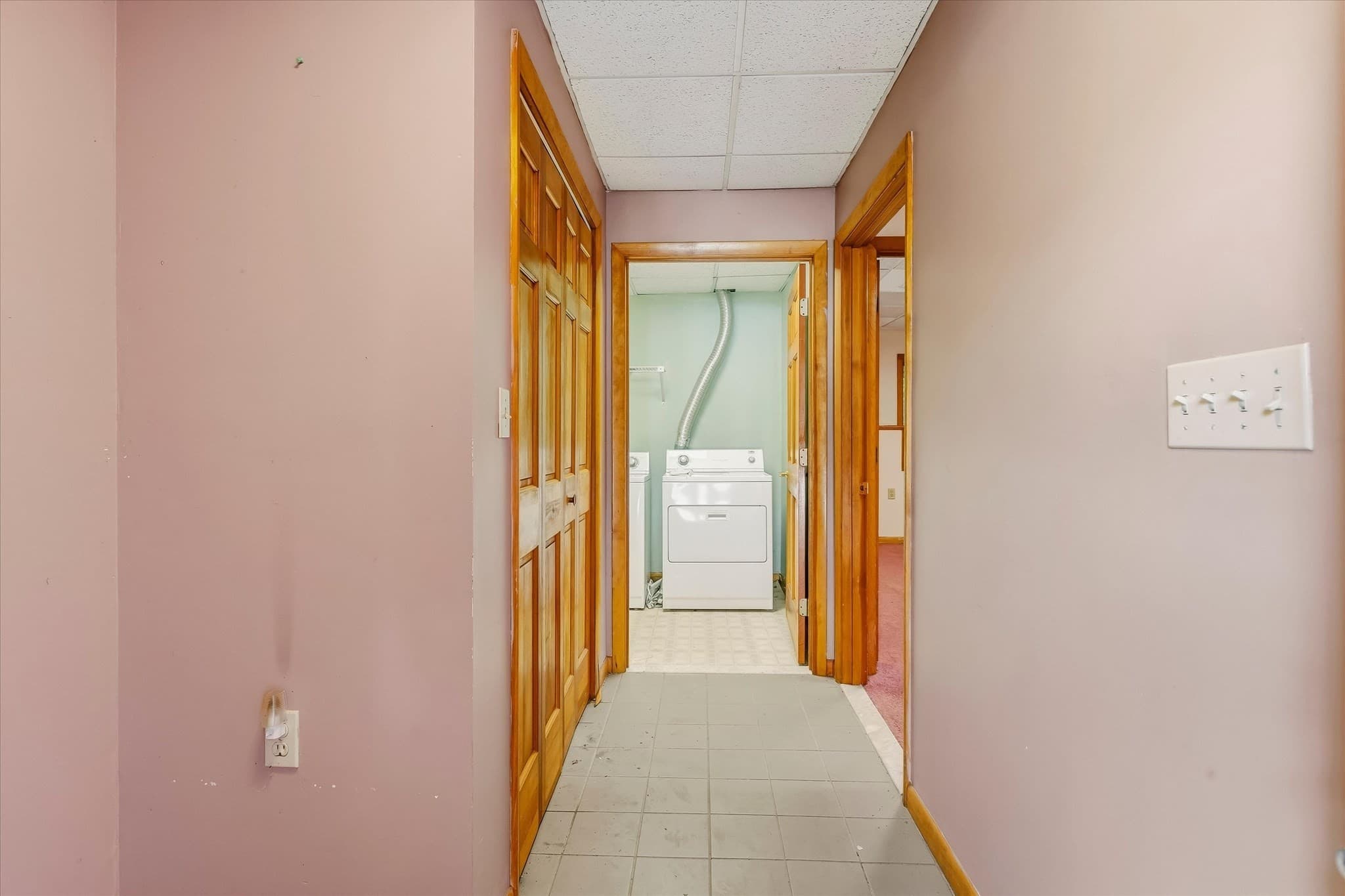 Single Family Residence at 14 Buckingham Lane, Haverhill MA 01835, photo 19 of 41