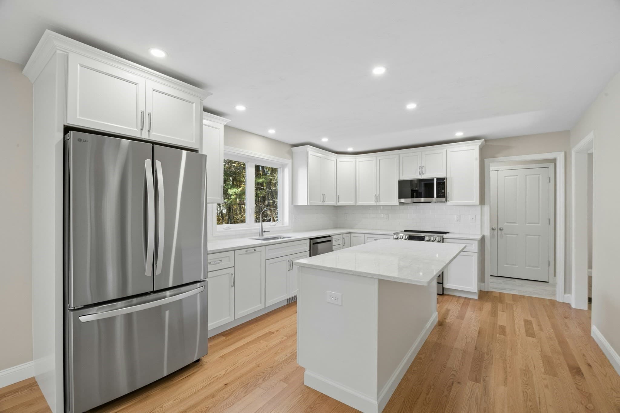 Single Family Residence at 35 Martin, Douglas MA 01516, photo 4 of 38