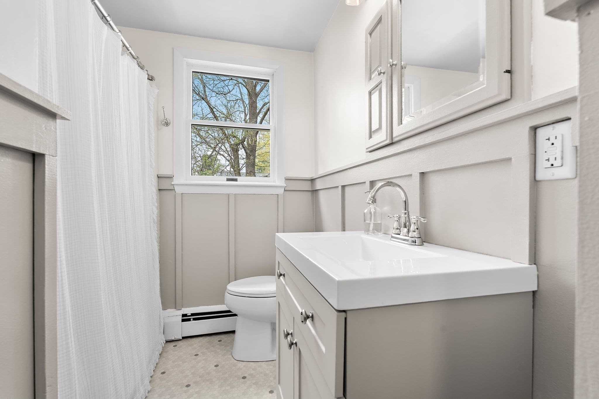 Single Family Residence at 82 Edsel Road, Littleton MA 01460, photo 12 of 20