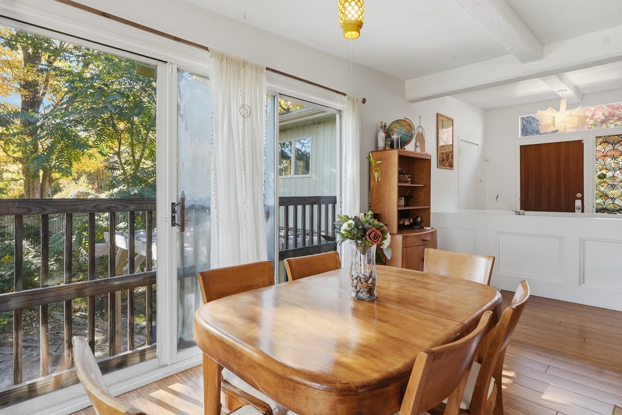 Single Family Residence at 11 Forest Hill Dr, Worcester MA 01609, photo 9 of 34