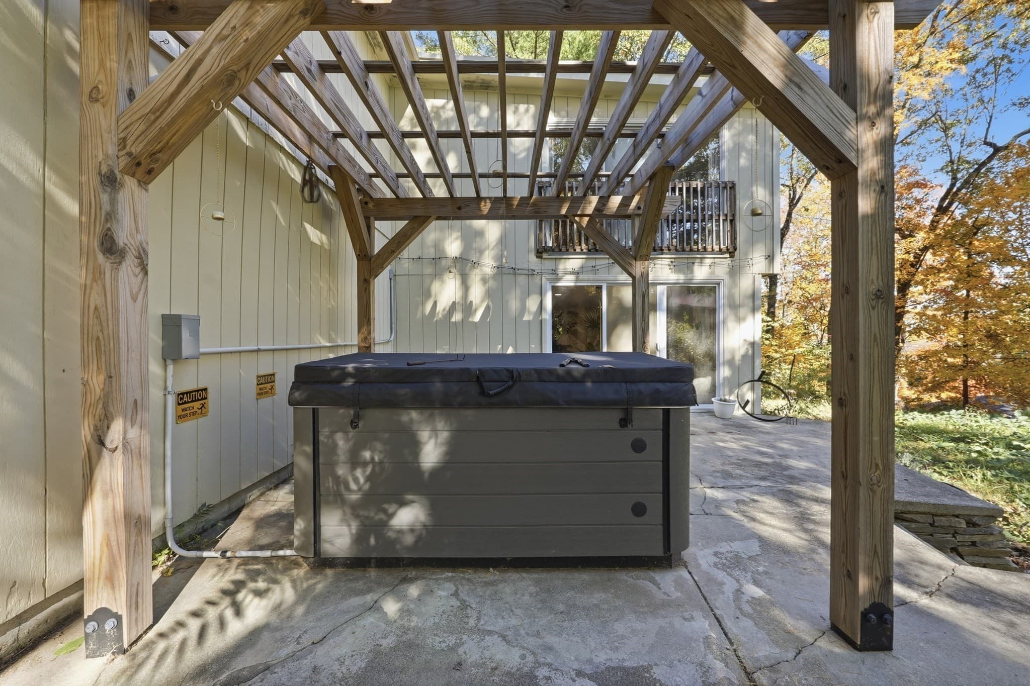 Single Family Residence at 11 Forest Hill Dr, Worcester MA 01609, photo 30 of 34