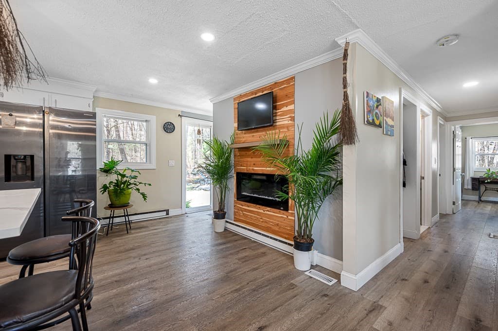 Single Family Residence at 18 Fairview Ave., Ashburnham MA 01430, photo 10 of 28