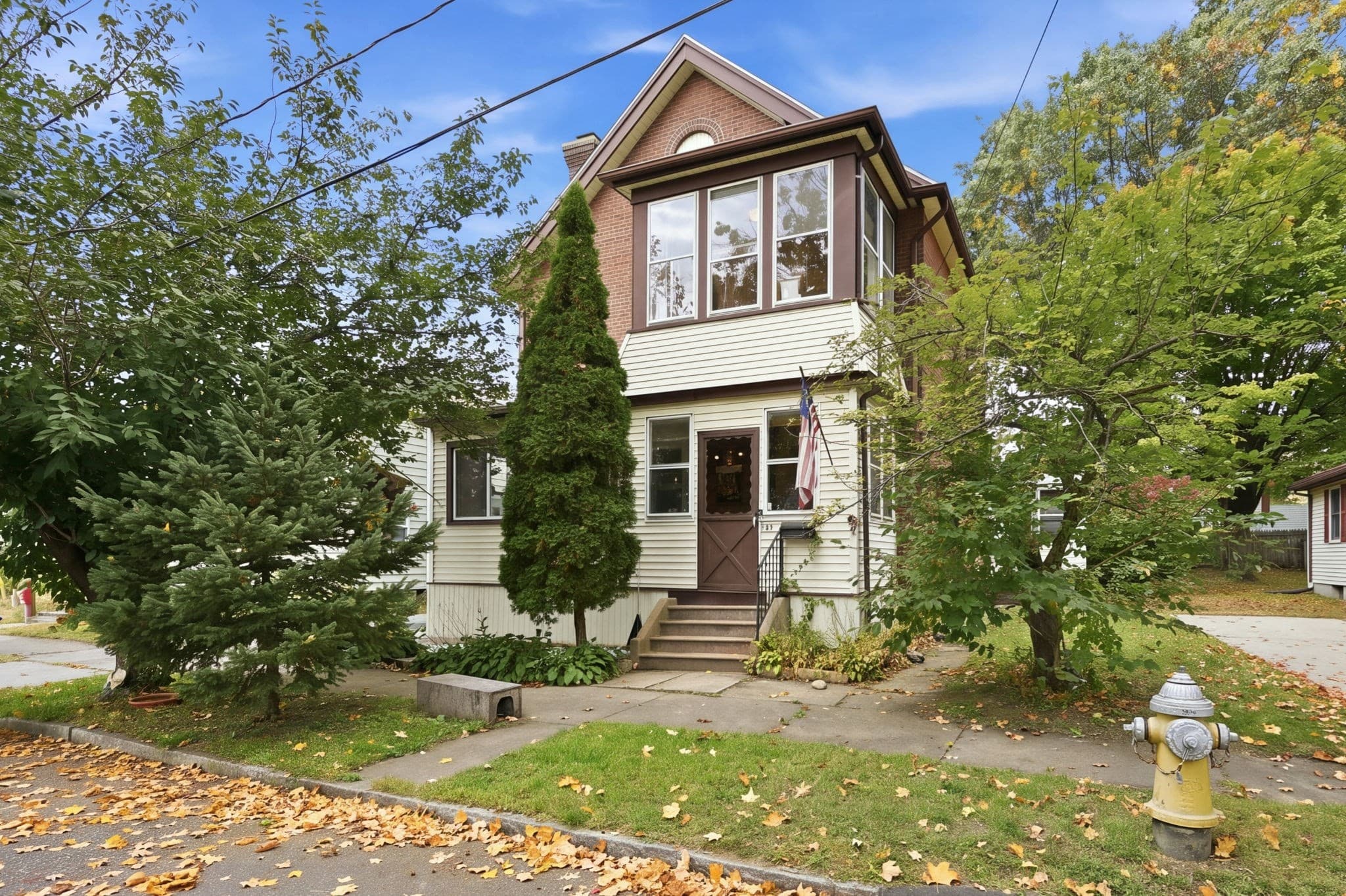 38 Worthy St, Springfield MA 01104